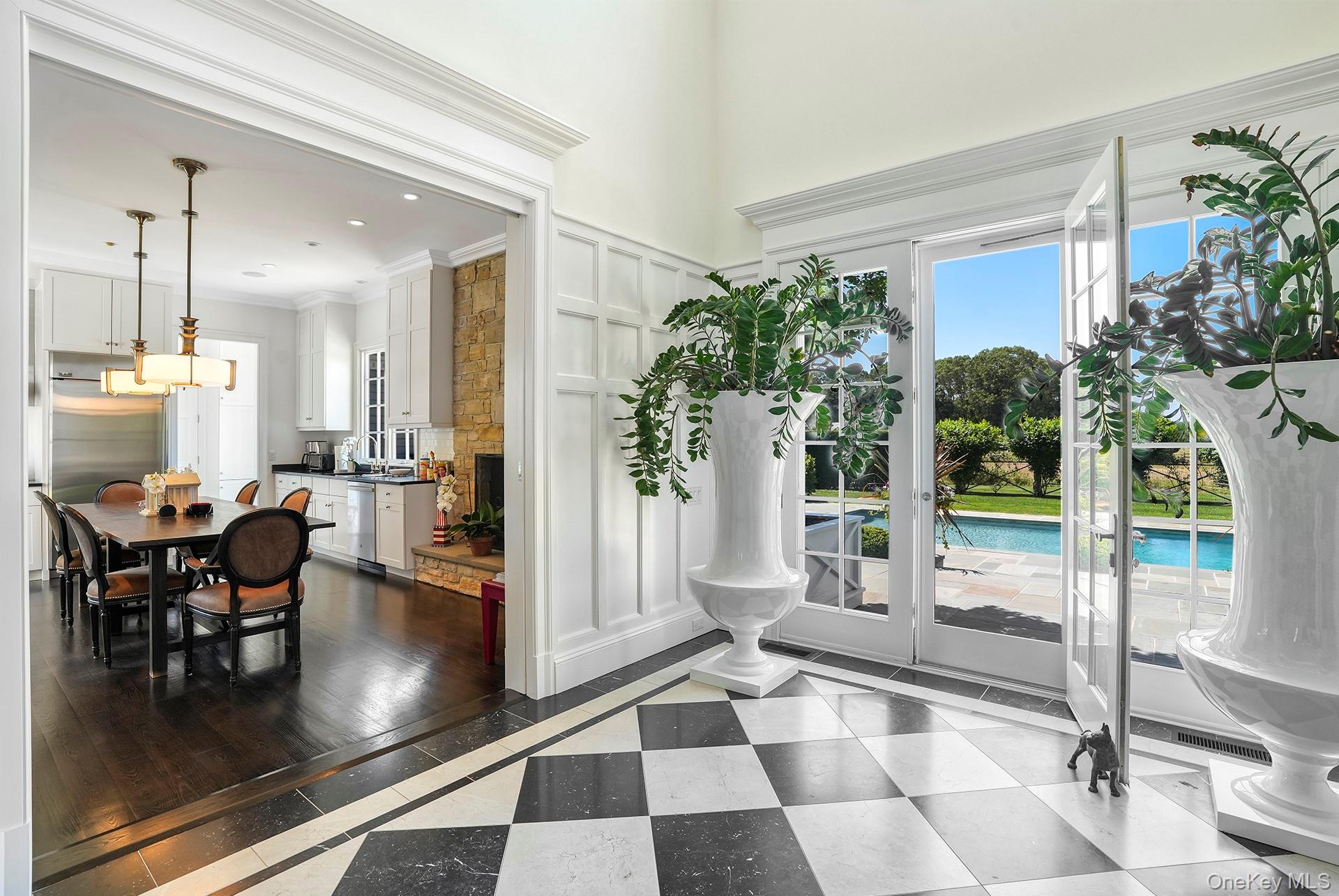 10 Horse Meadow Lane, East Hampton, NY 11937