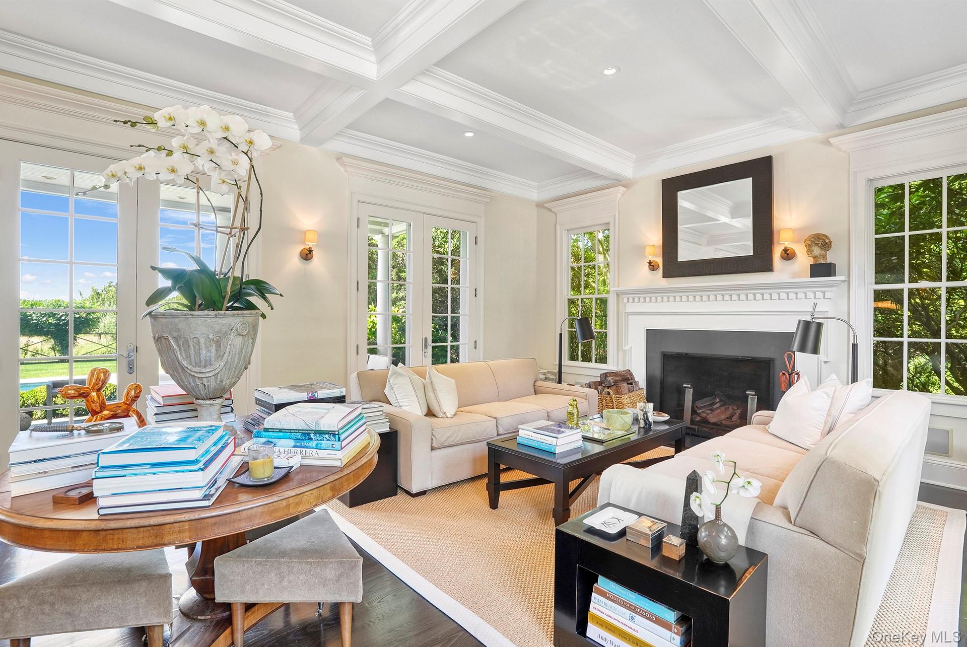 10 Horse Meadow Lane, East Hampton, NY 11937