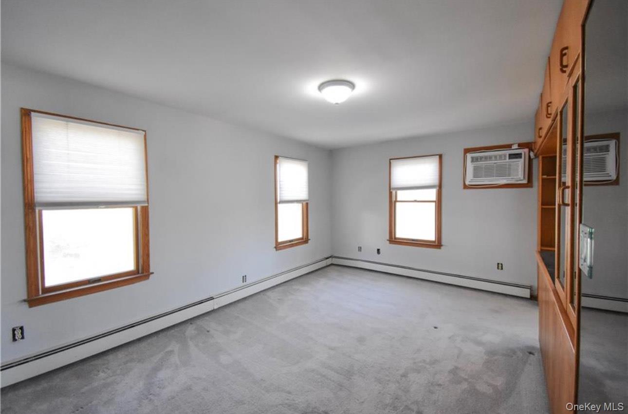 85 Grand Avenue, Pearl River, NY 10965