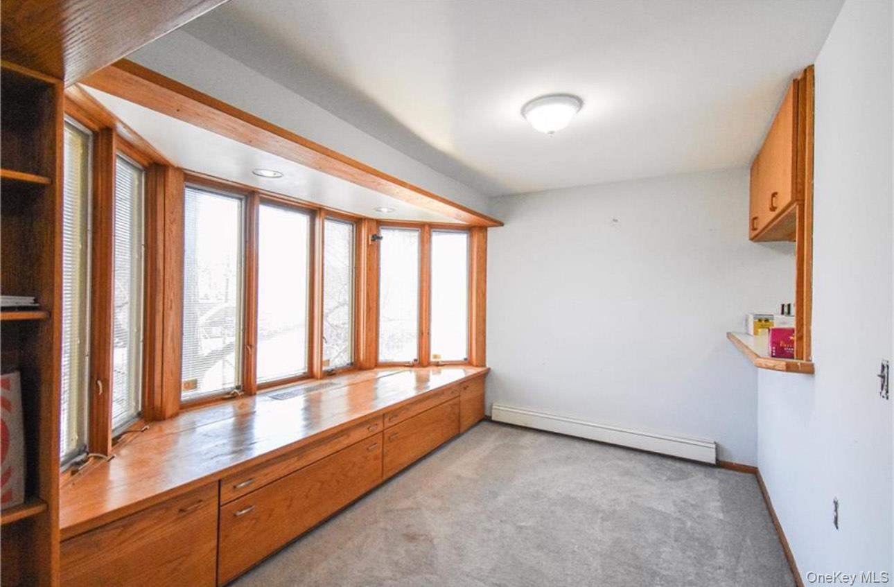 85 Grand Avenue, Pearl River, NY 10965