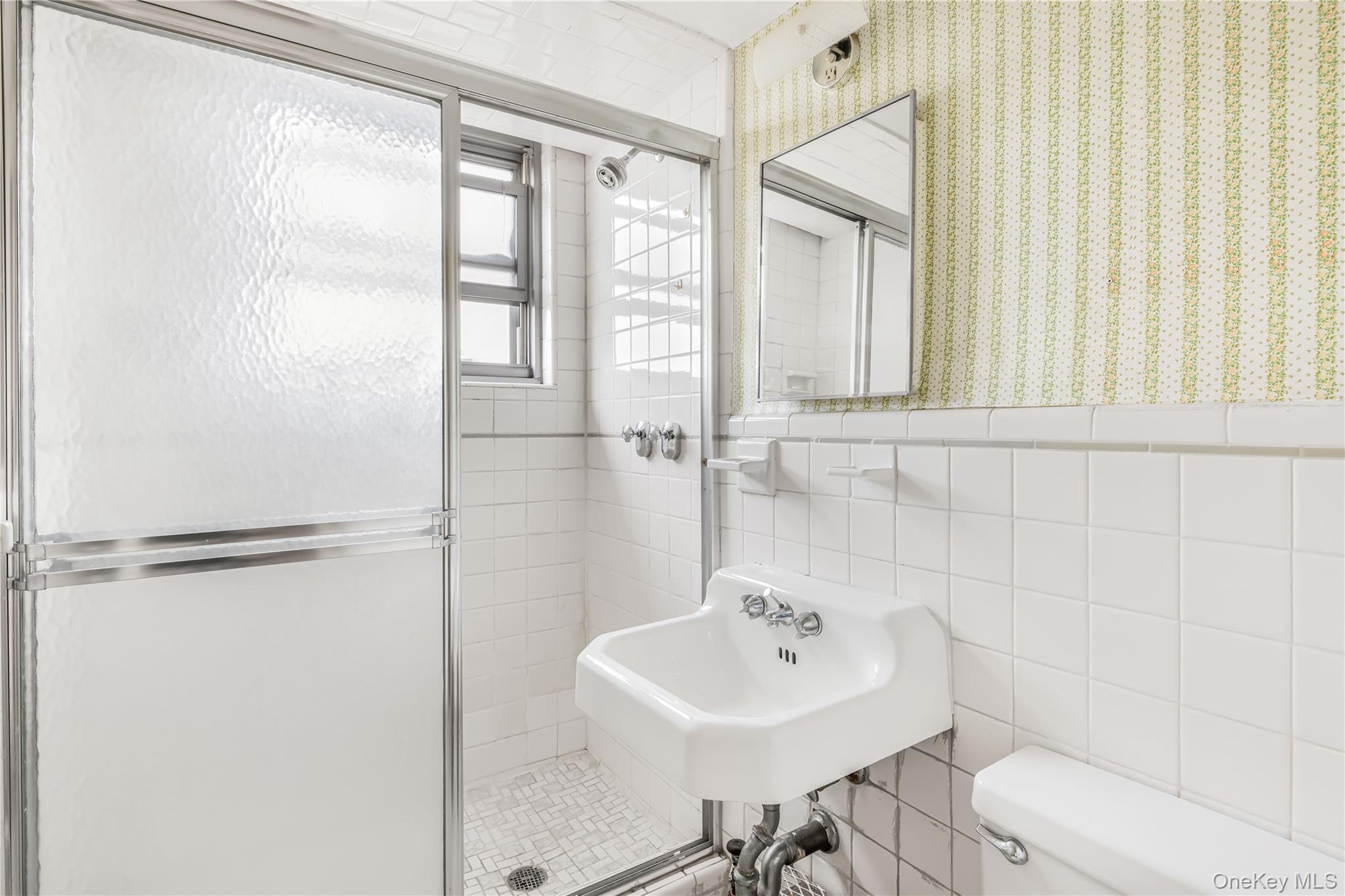 61-25 97th Street # 15F, Rego Park, NY 11374