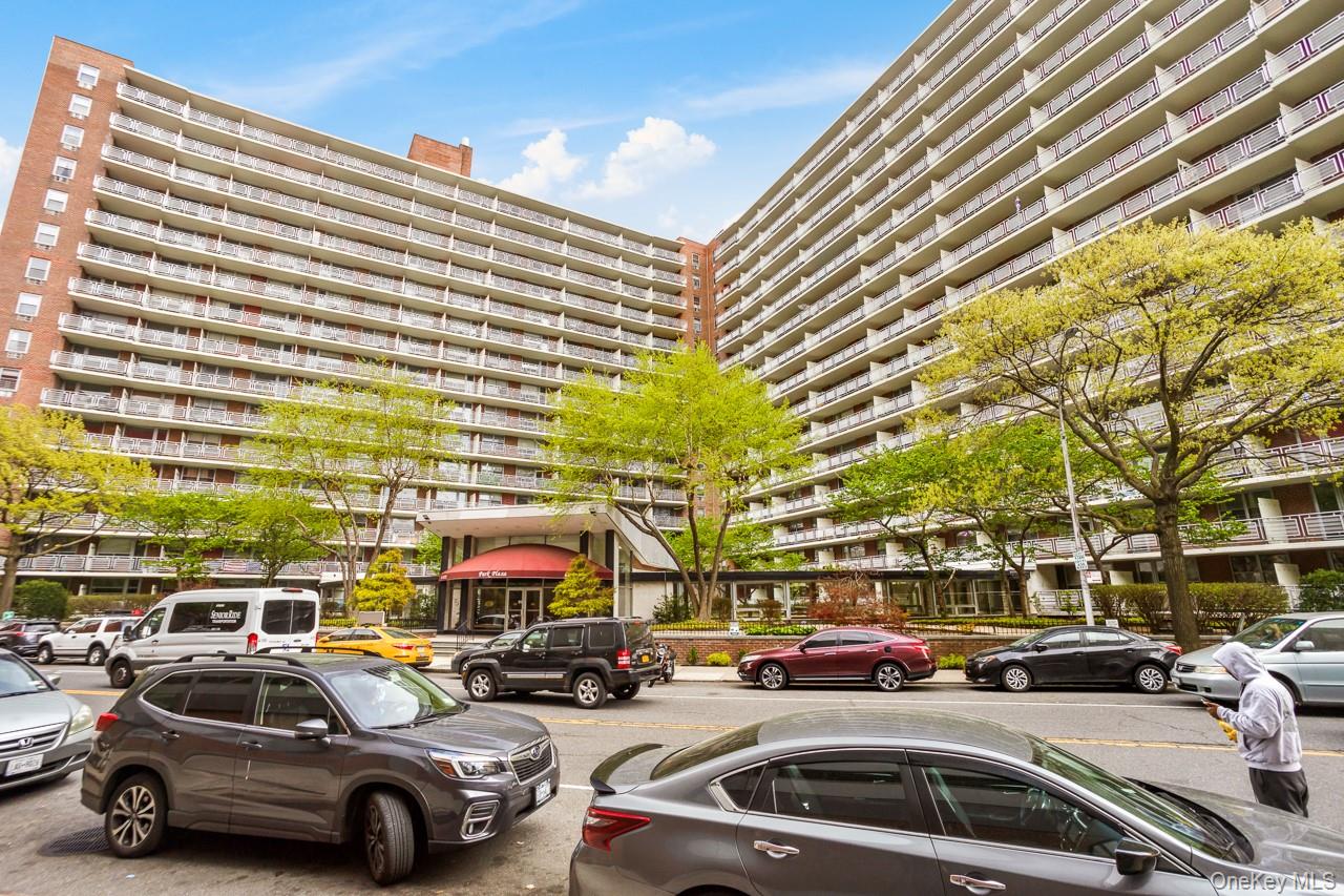 61-25 97th Street # 15F, Rego Park, NY 11374
