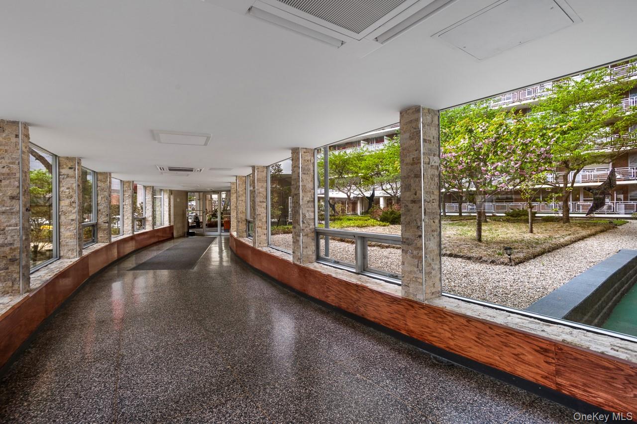 61-25 97th Street # 15F, Rego Park, NY 11374