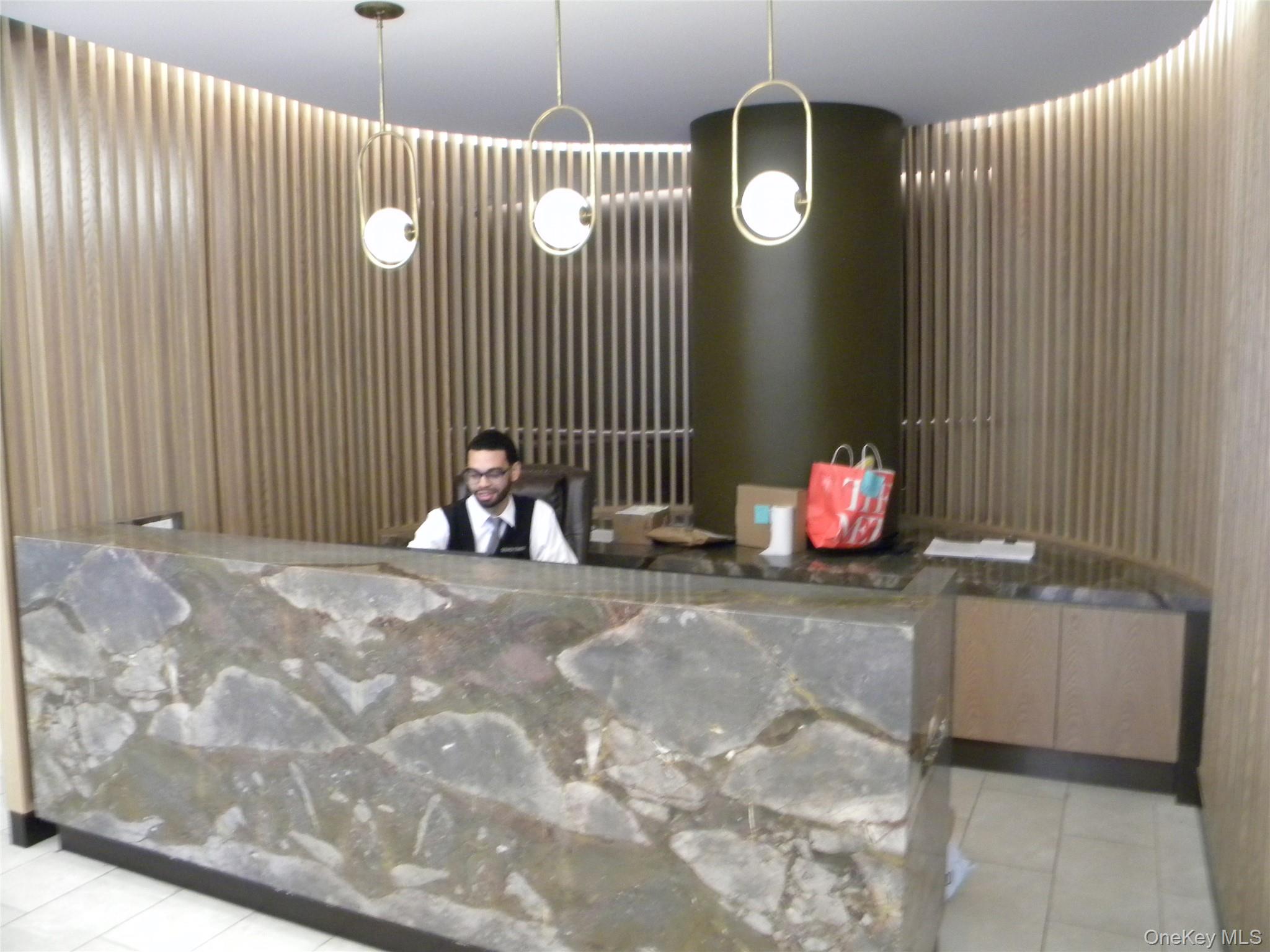 70-25 Yellowstone Boulevard # 17Q, Forest Hills, NY 11375