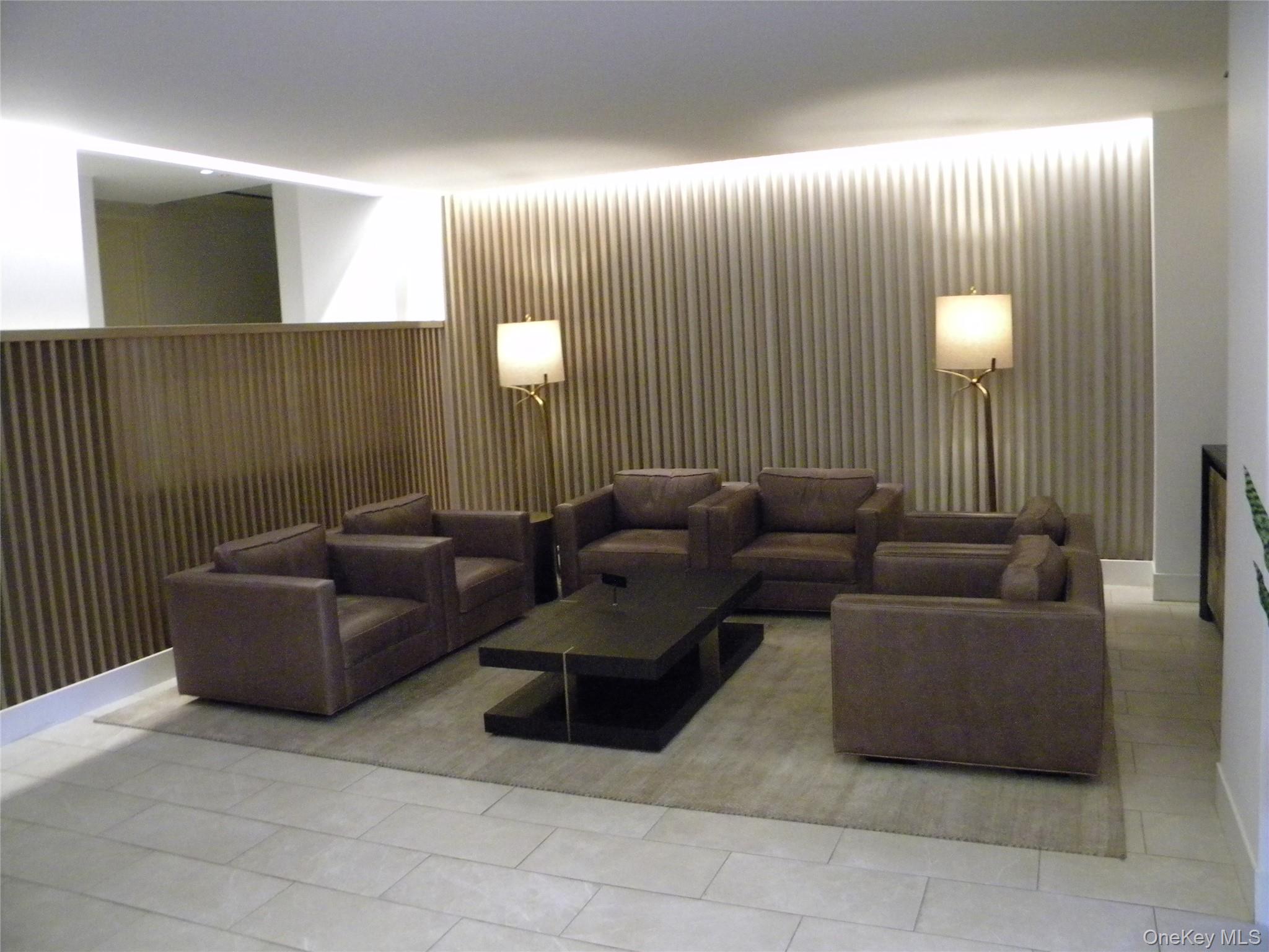 70-25 Yellowstone Boulevard # 17Q, Forest Hills, NY 11375