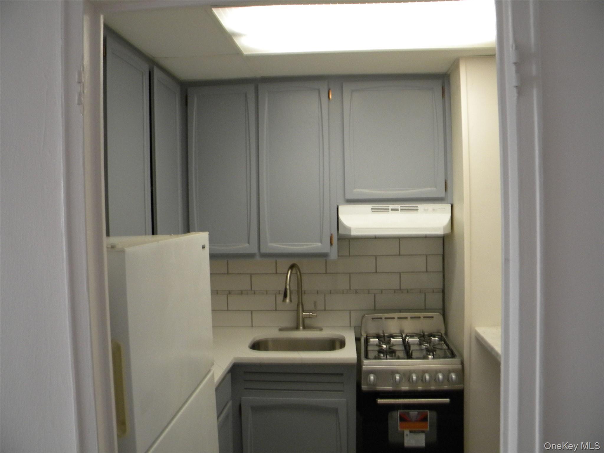 70-25 Yellowstone Boulevard # 17Q, Forest Hills, NY 11375