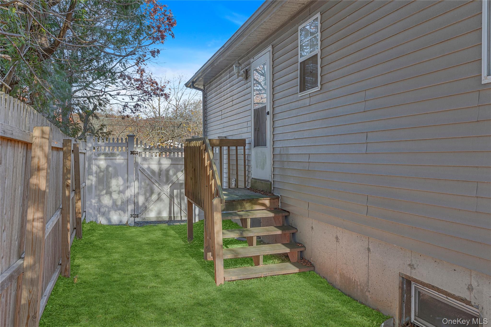 94 Baybright Drive E, Shirley, NY 11967