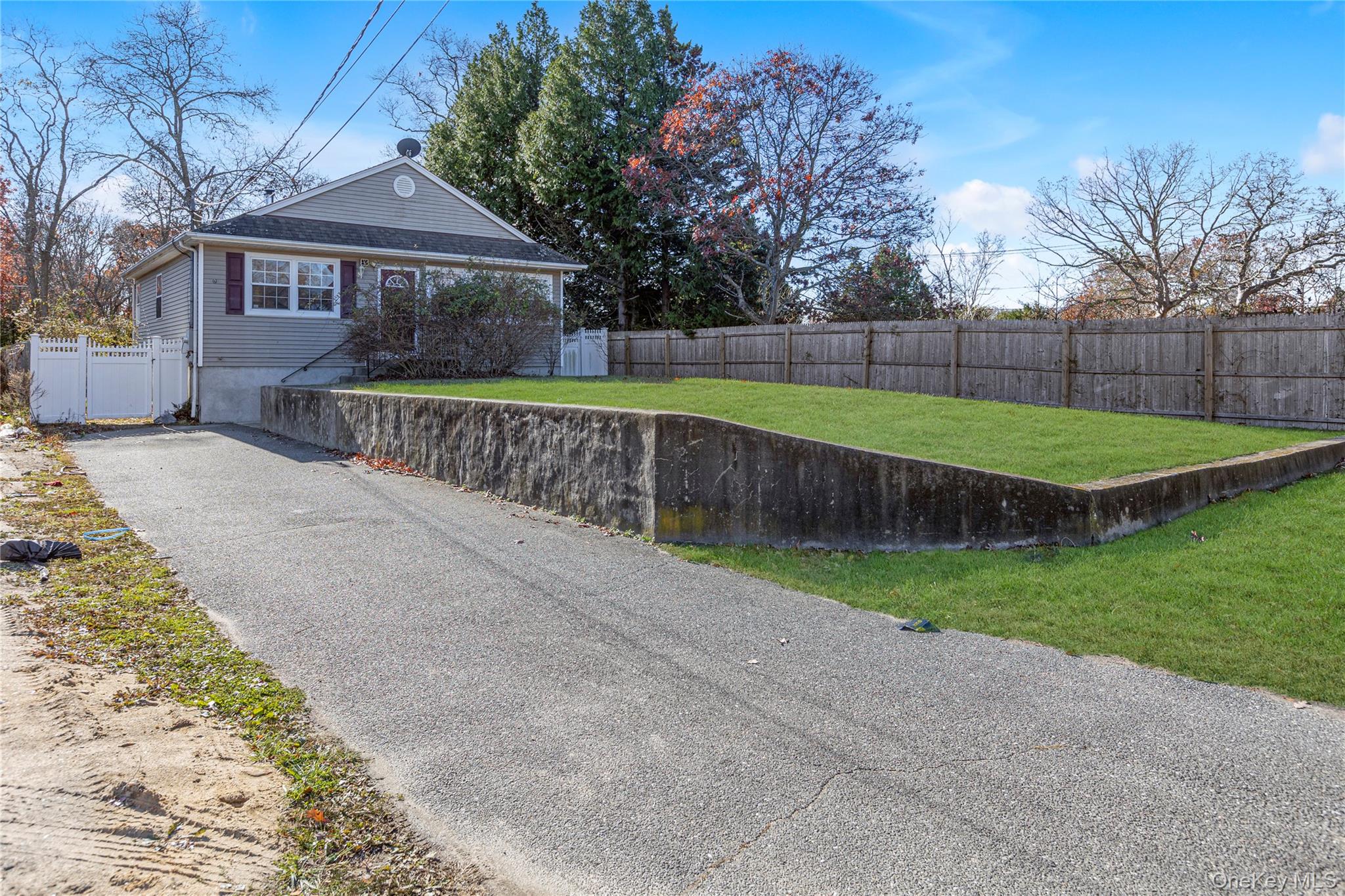 94 Baybright Drive E, Shirley, NY 11967