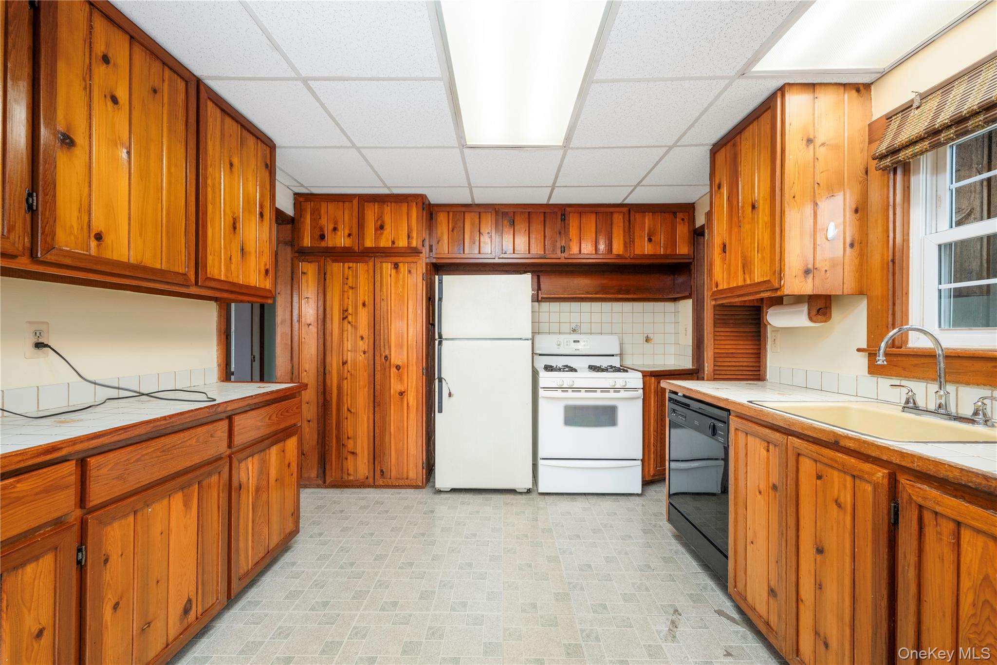 46 Entrance Way, Mahopac, NY 10541