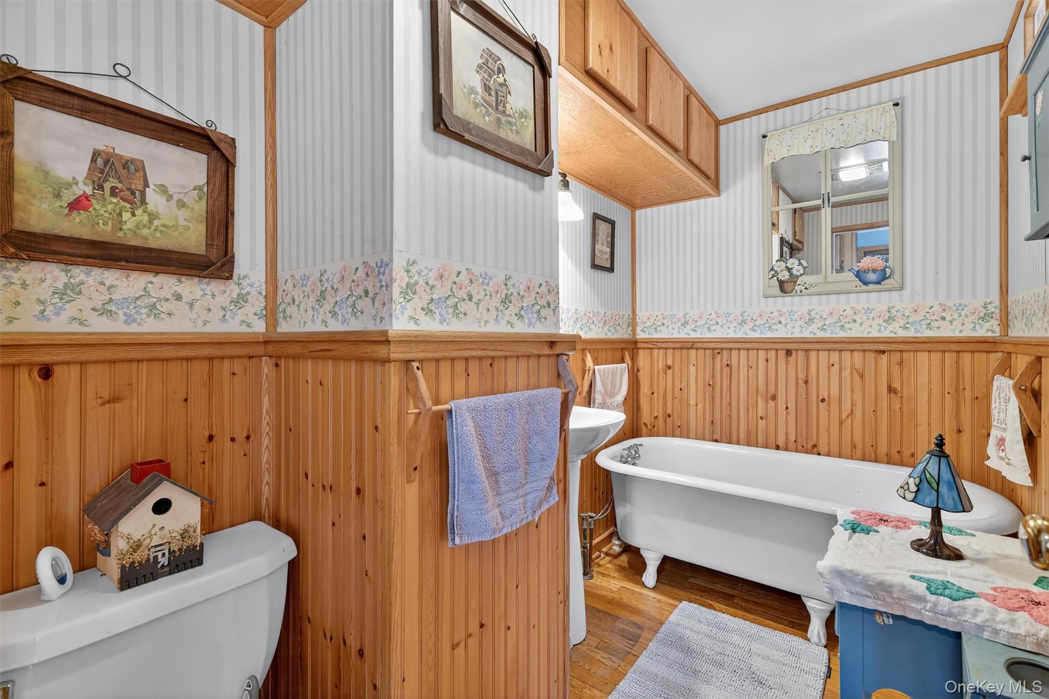 252 Round Hill Road, Florida, NY 10921