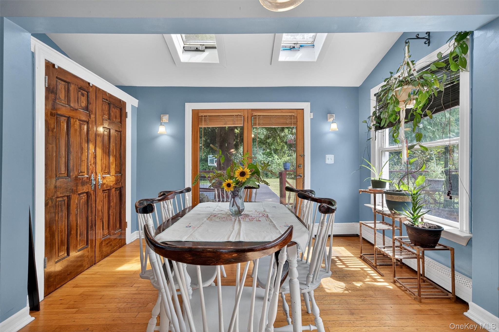 252 Round Hill Road, Florida, NY 10921