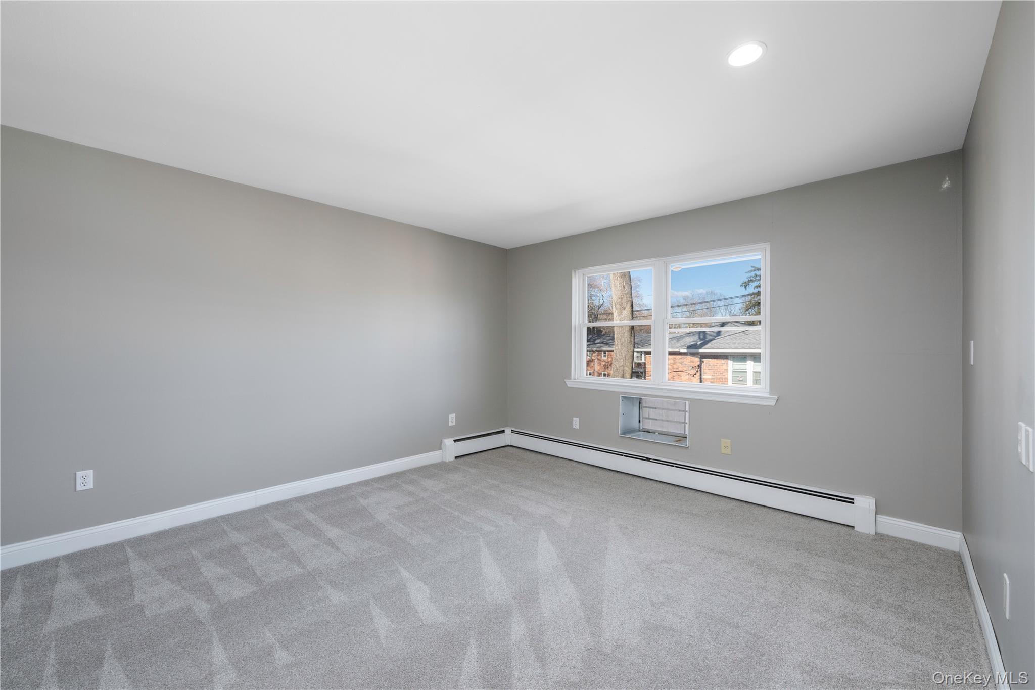 250 Beechwood Avenue # 23B, Poughkeepsie, NY 12601