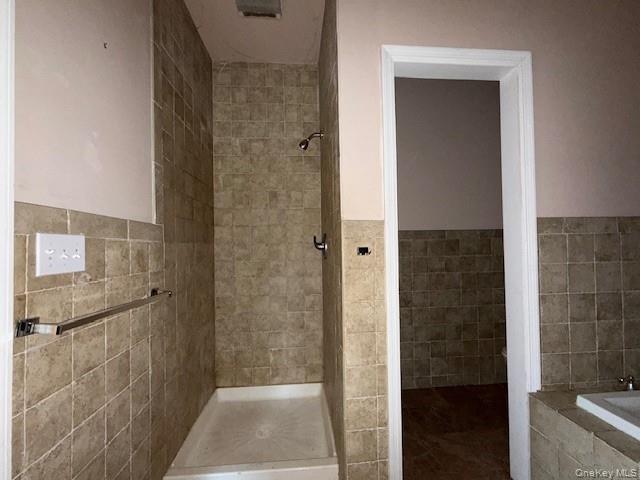 532 Roosa Gap Road, Bloomingburg, NY 12721