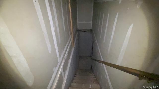 532 Roosa Gap Road, Bloomingburg, NY 12721