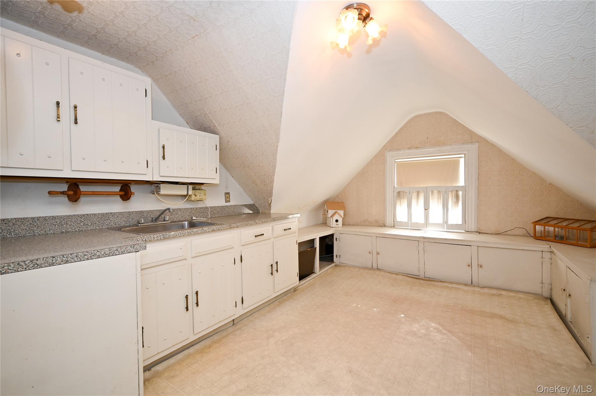 84-23 90 Street, Woodhaven, NY 11421