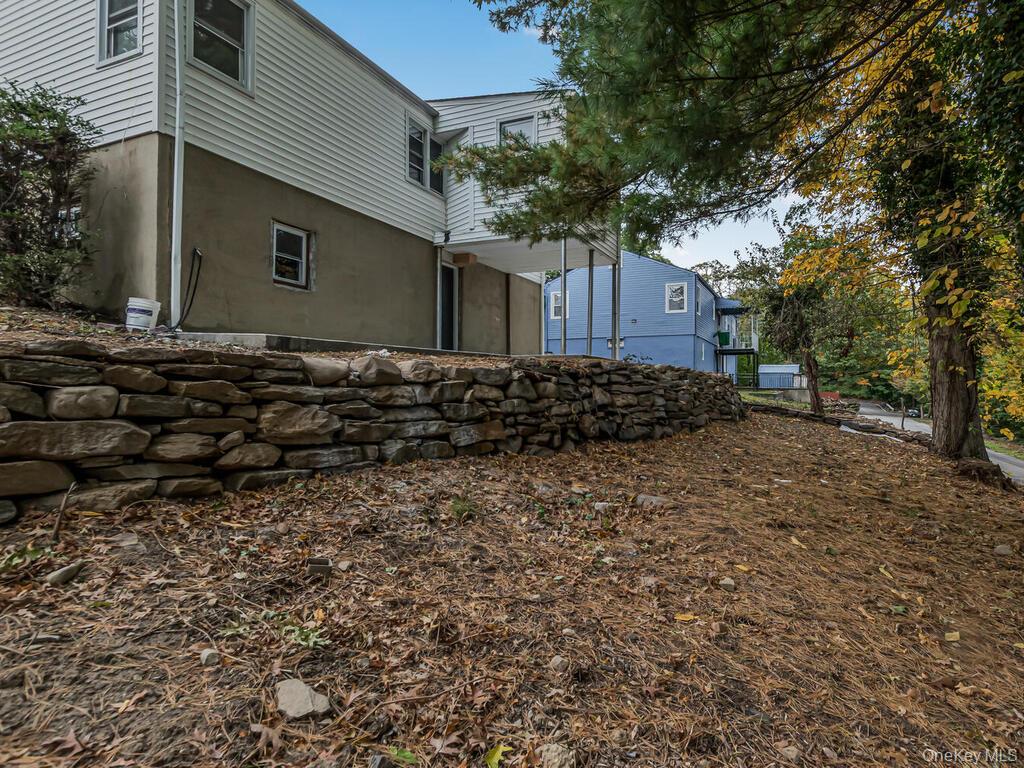 25 Linn ( aka 183 Putnam Avenue) Place, Yonkers, NY 10705