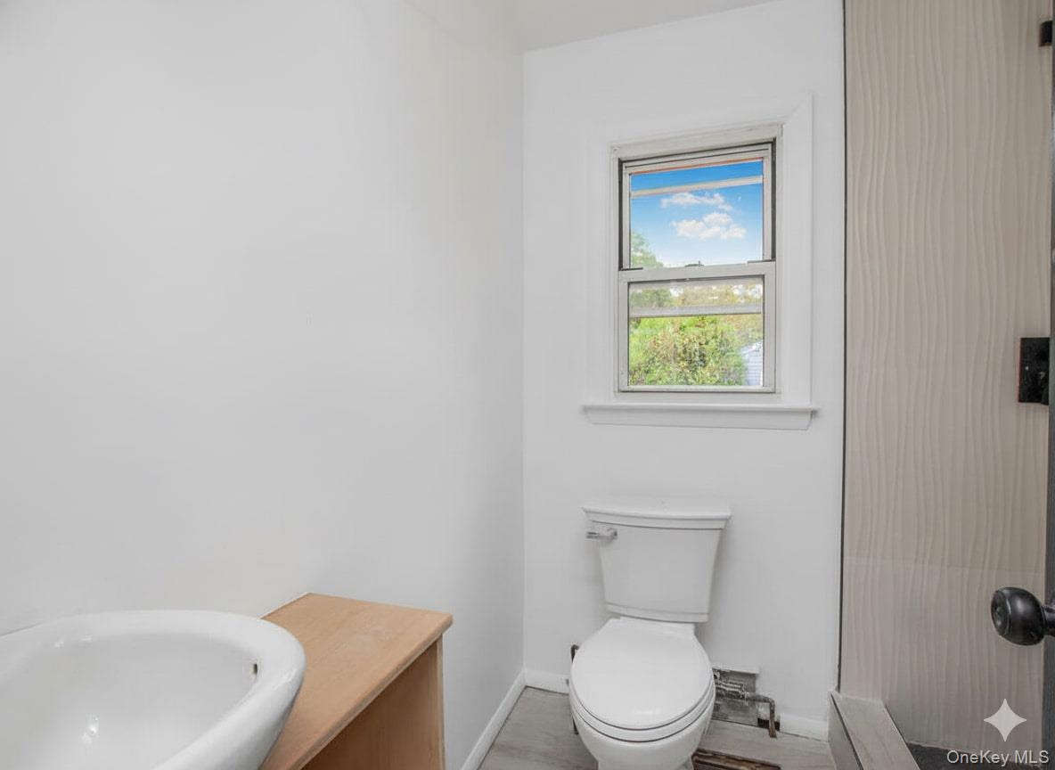 25 Linn ( aka 183 Putnam Avenue) Place, Yonkers, NY 10705