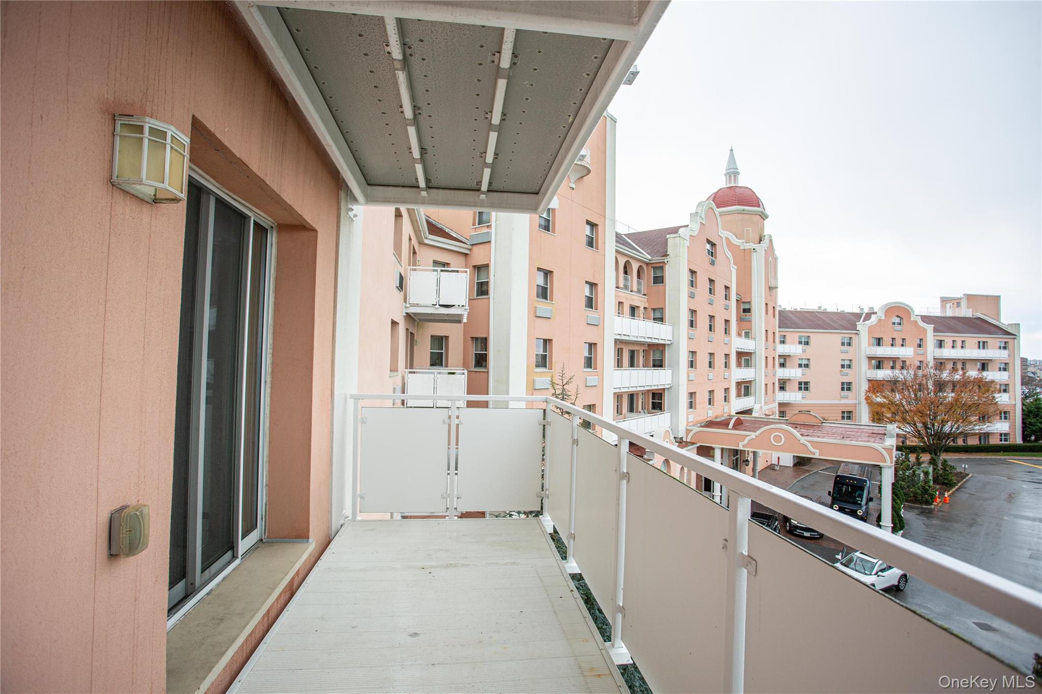 2 Richmond Road # 4k, Lido Beach, NY 11561