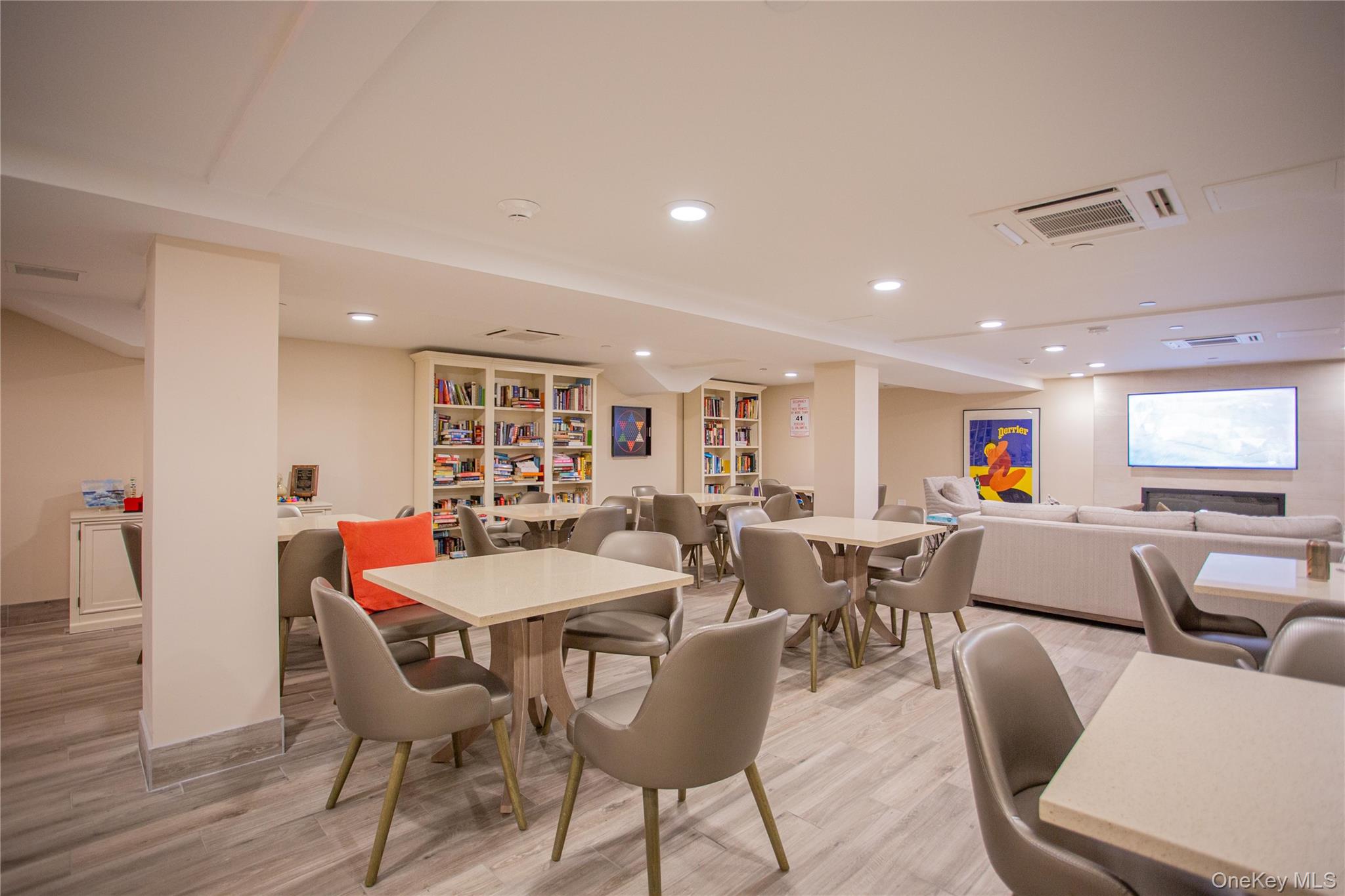 2 Richmond Road # 4k, Lido Beach, NY 11561