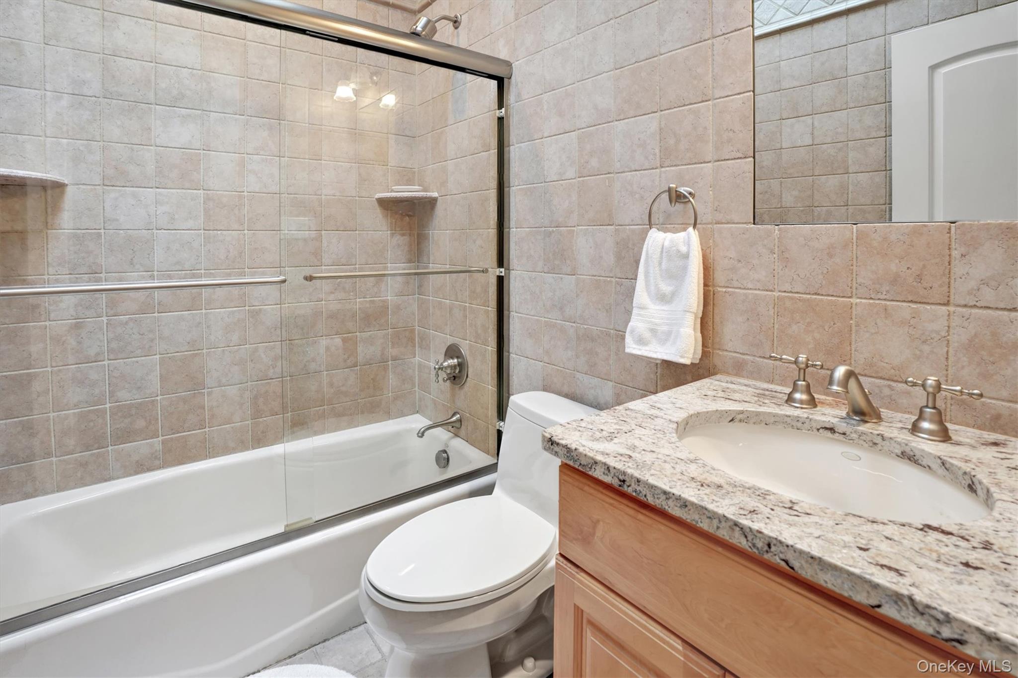 605 Dune Road, Westhampton, NY 11977