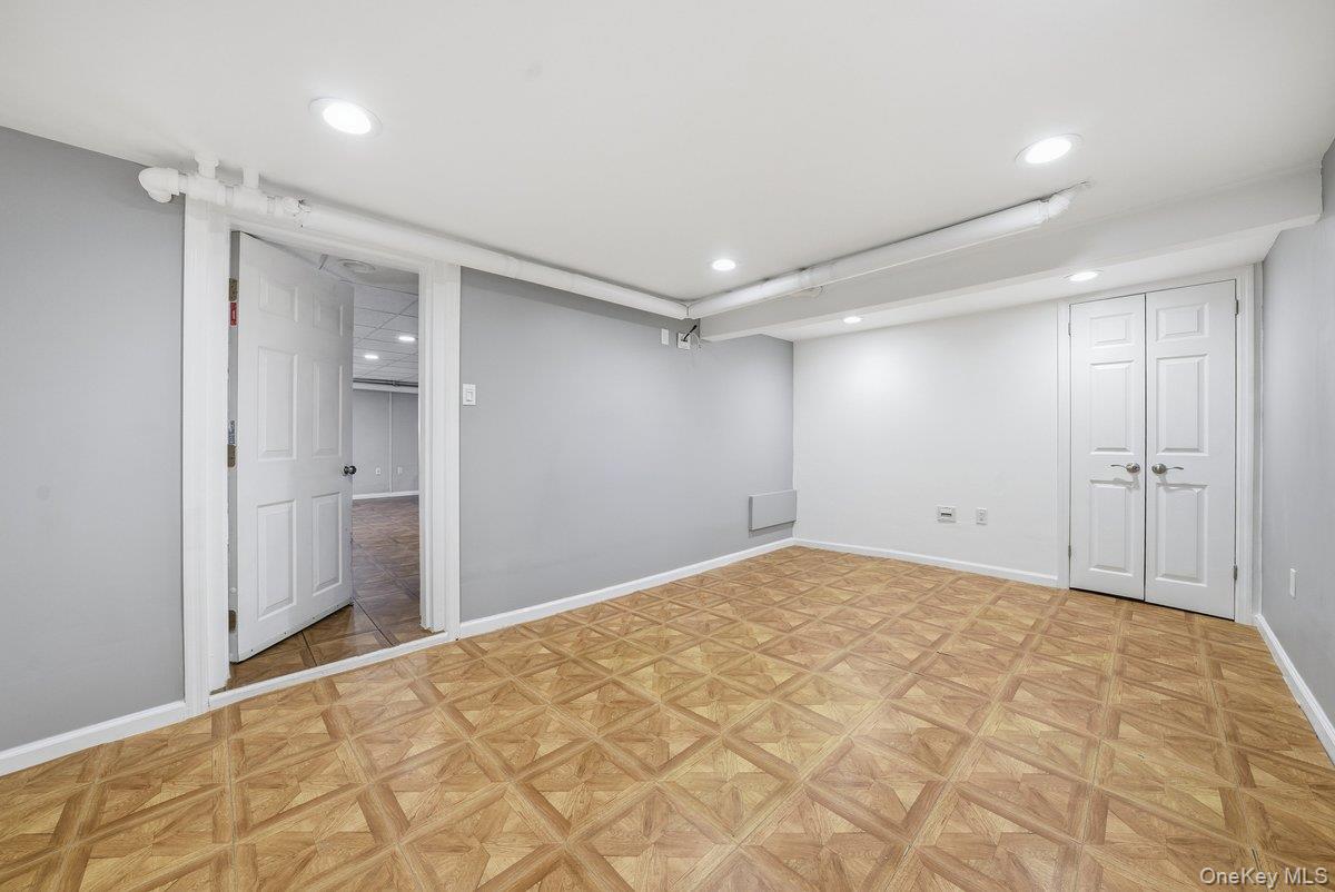 11 Woodbine Street, Yonkers, NY 10704