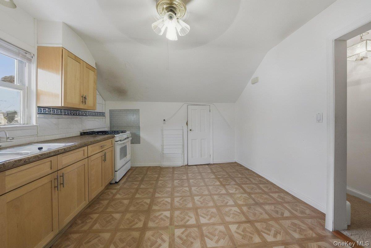 11 Woodbine Street, Yonkers, NY 10704