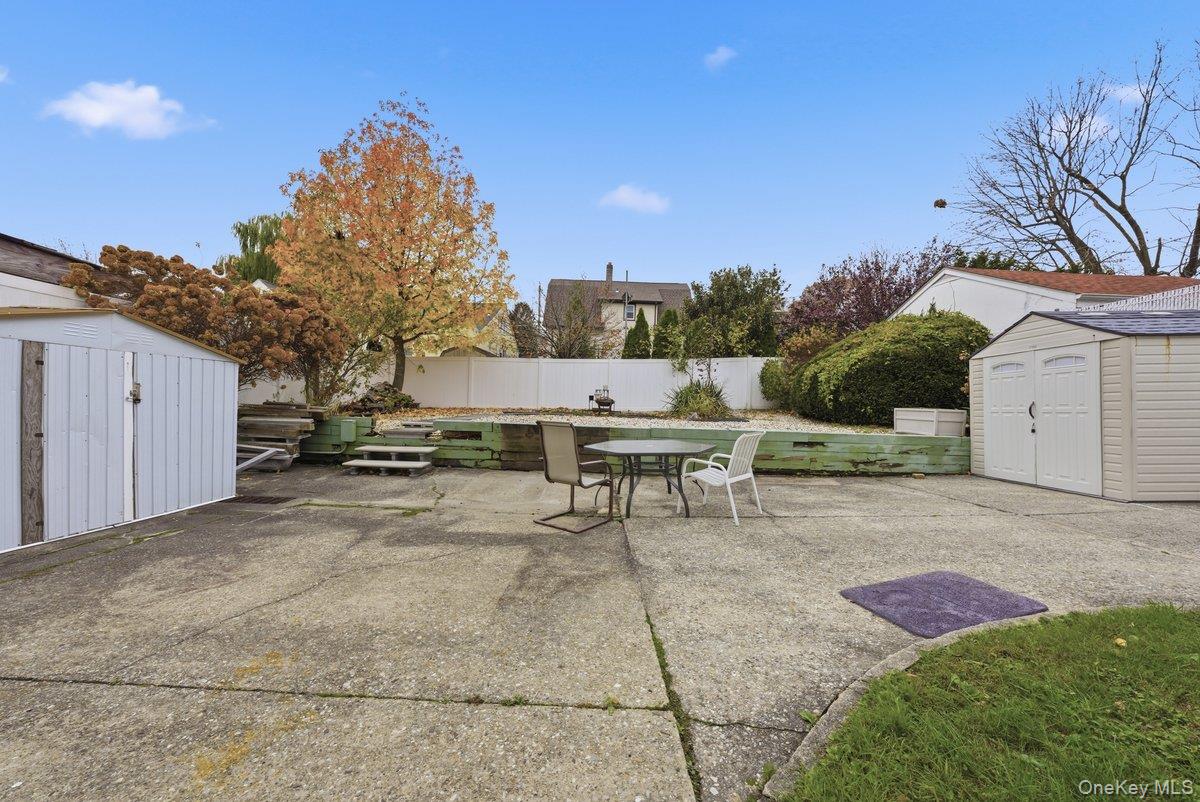 11 Woodbine Street, Yonkers, NY 10704