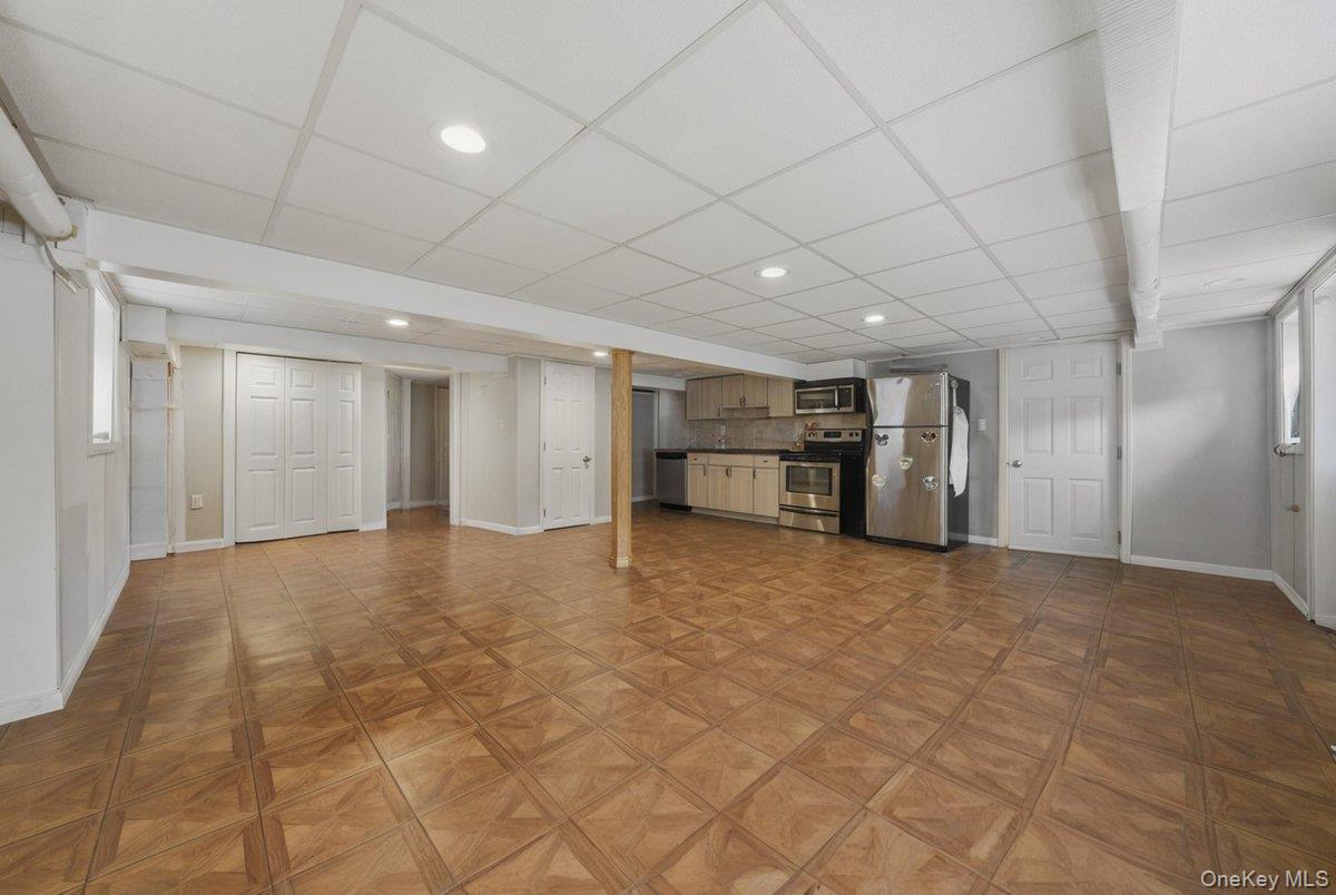 11 Woodbine Street, Yonkers, NY 10704