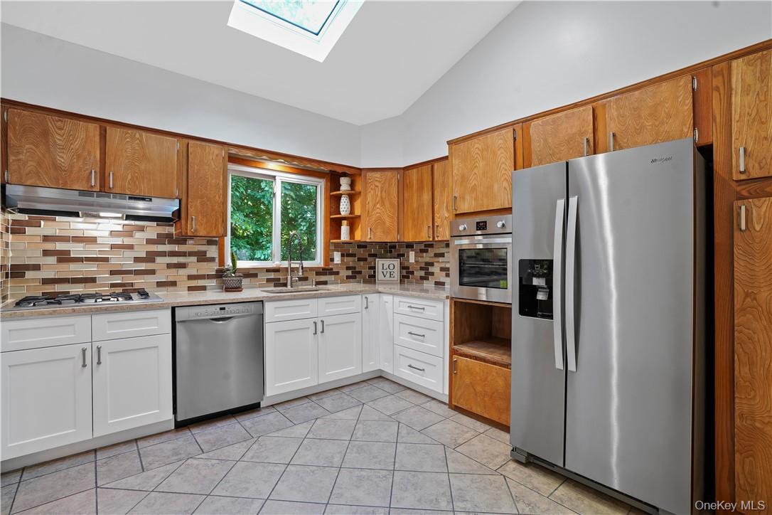 124 Northfield Avenue, Dobbs Ferry, NY 10522