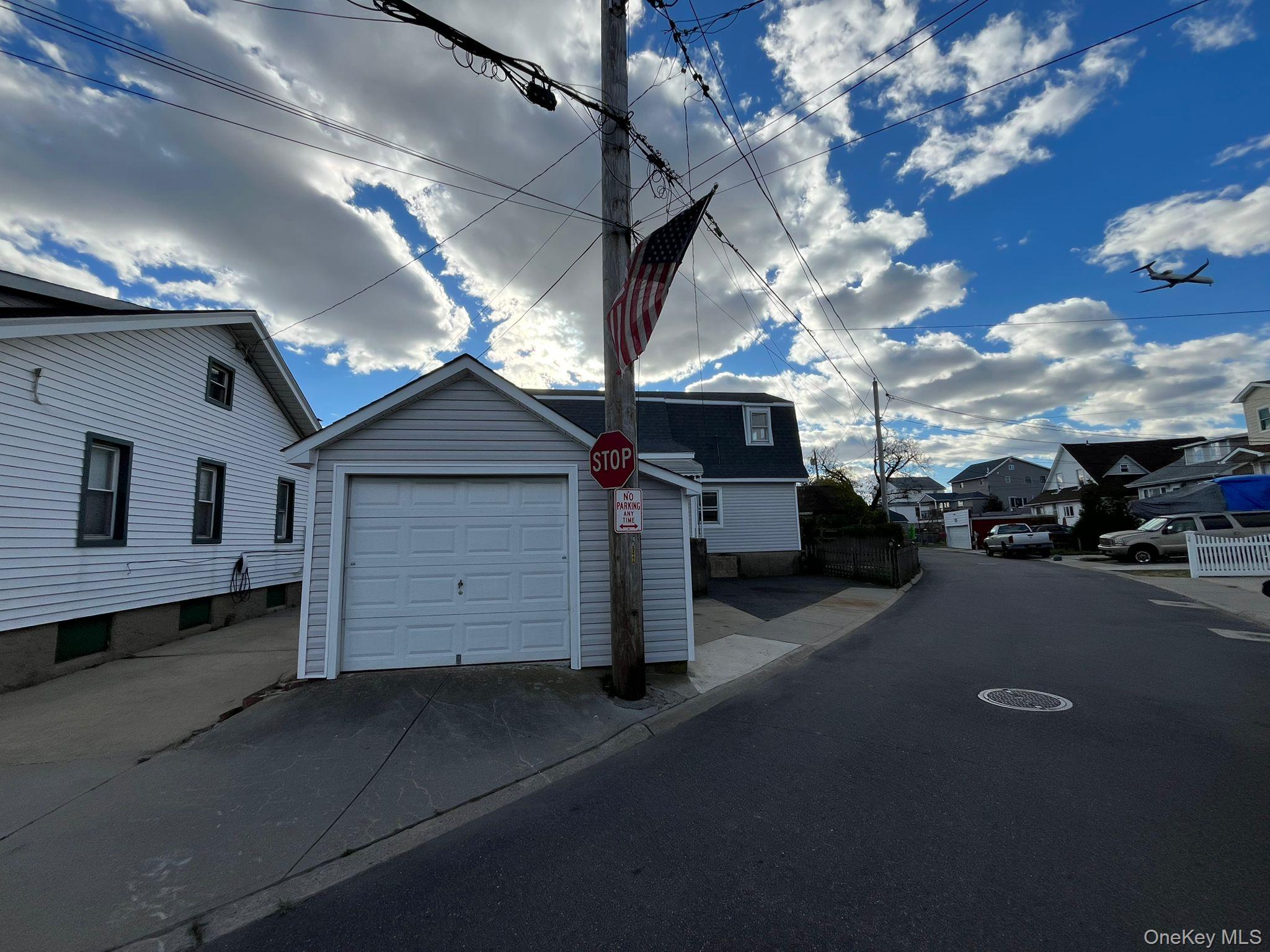 64 West Avenue, Lawrence, NY 11559