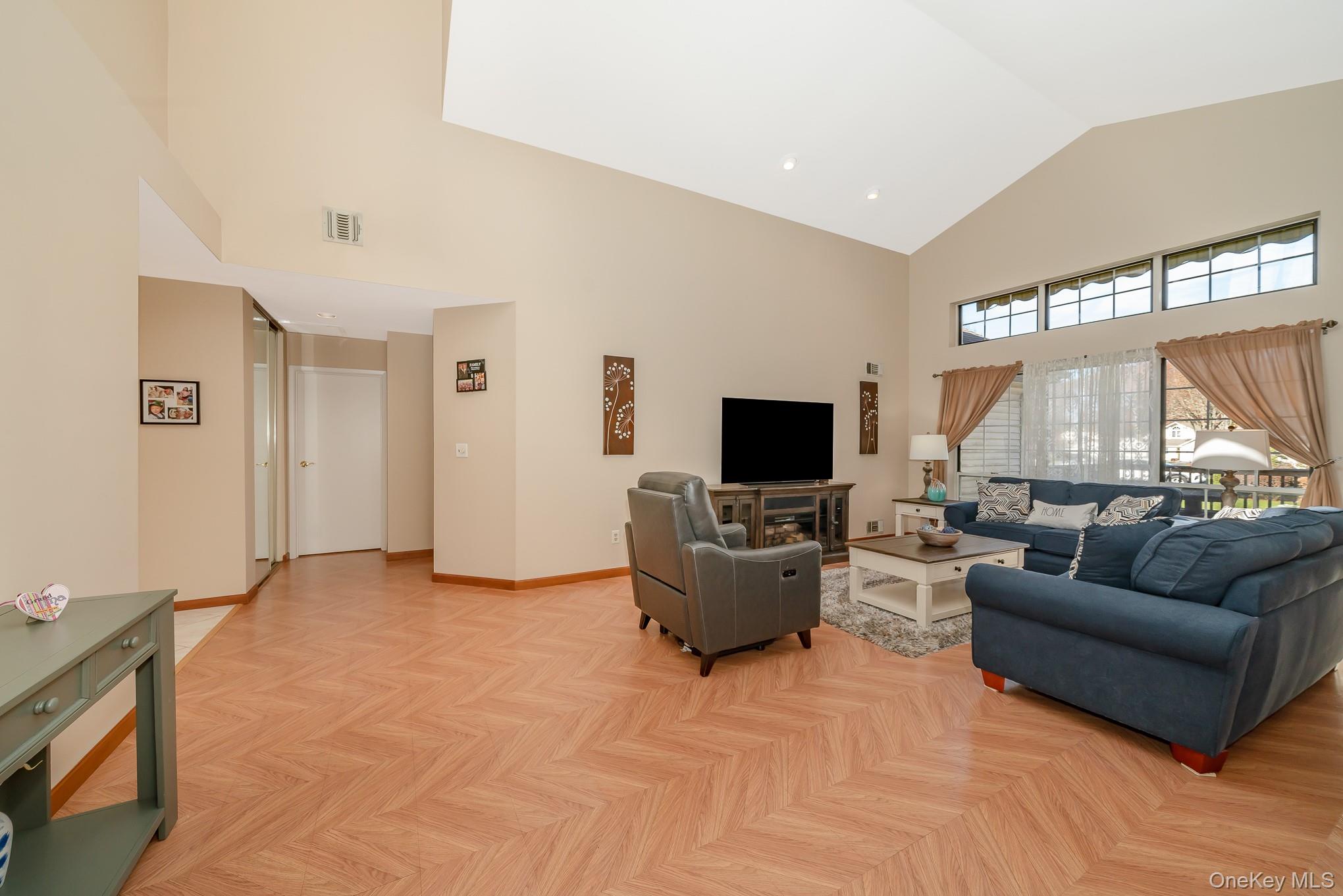 19 Saddlebrook Court, Middle Island, NY 11953