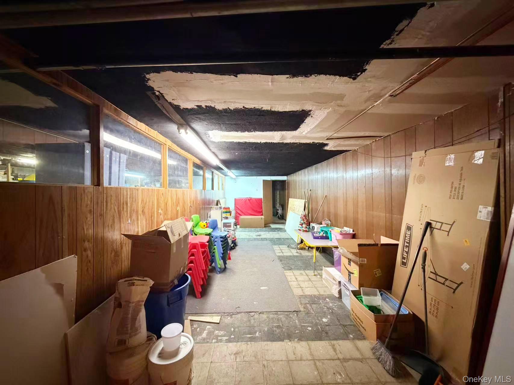 192-11 Union Turnpike, Fresh Meadows, NY 11366