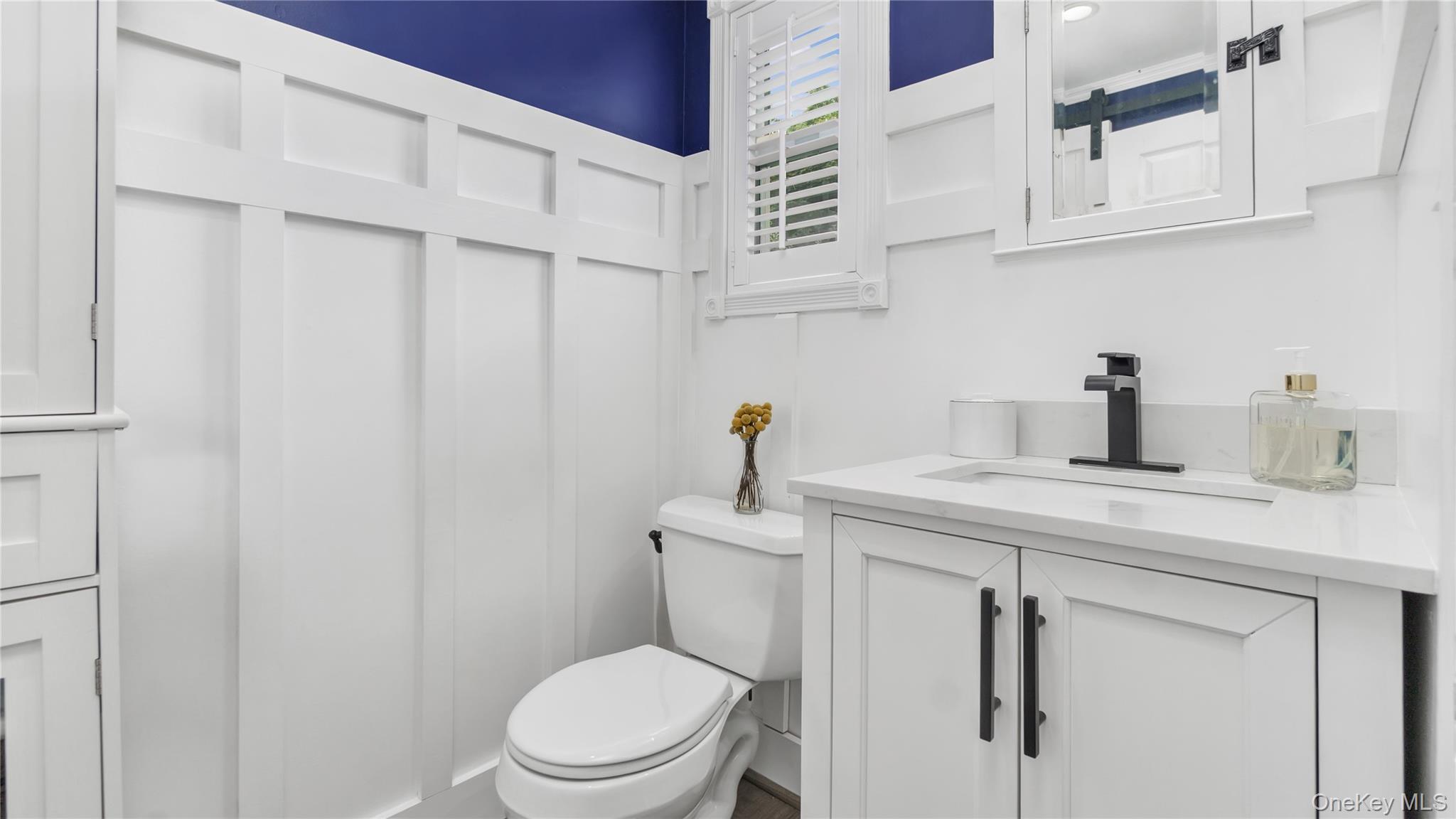 16 Clement Street, Glen Cove, NY 11542