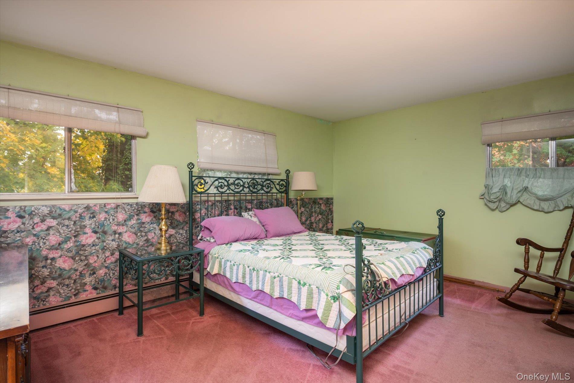 256 Schenck Avenue, Great Neck, NY 11021