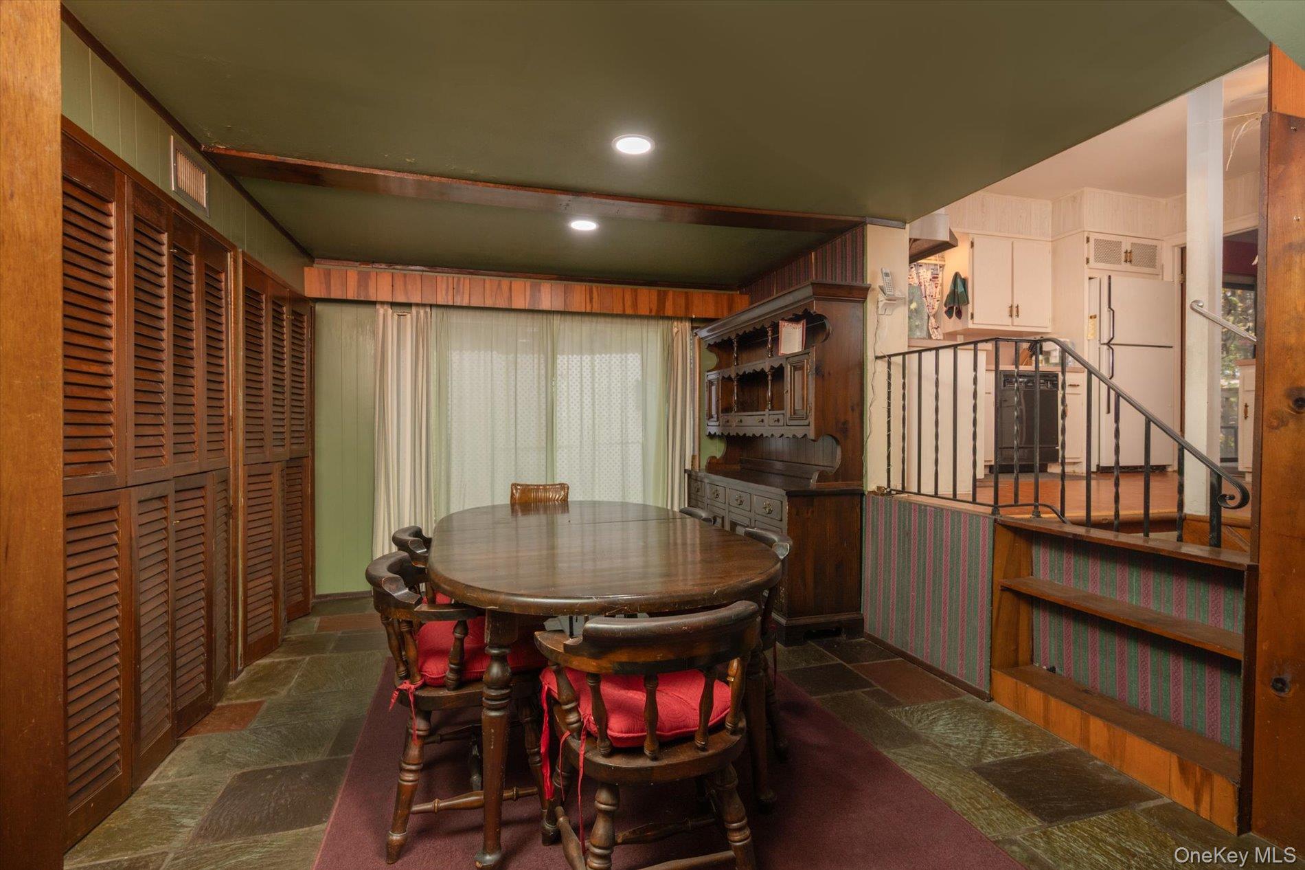 256 Schenck Avenue, Great Neck, NY 11021