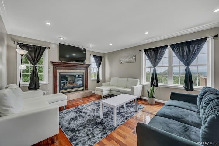 73 Mountain Road, Bloomingburg, NY 12721