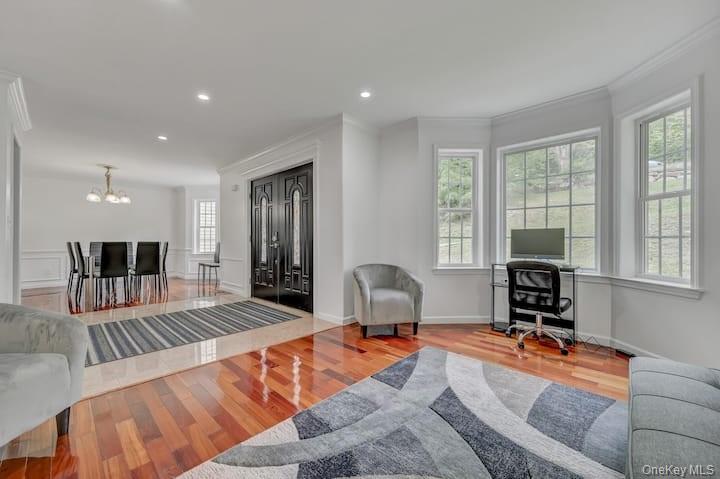 73 Mountain Road, Bloomingburg, NY 12721