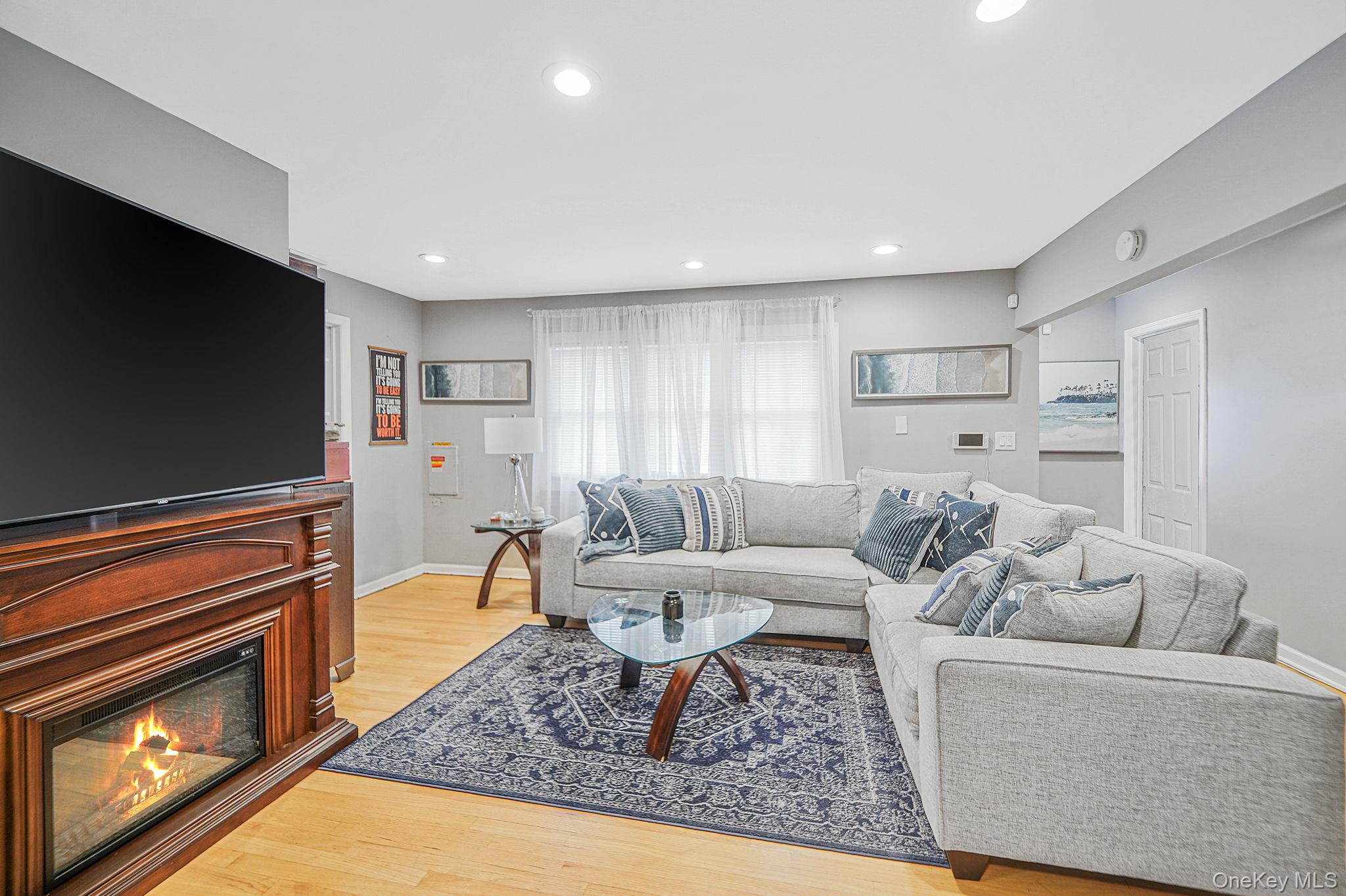 13 Poplar Street, Central Islip, NY 11722