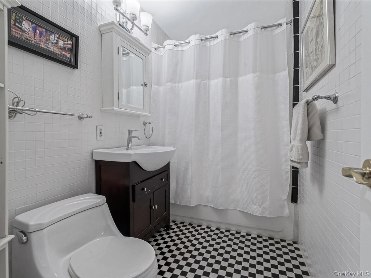 32 Forbes Boulevard, Eastchester, NY 10709