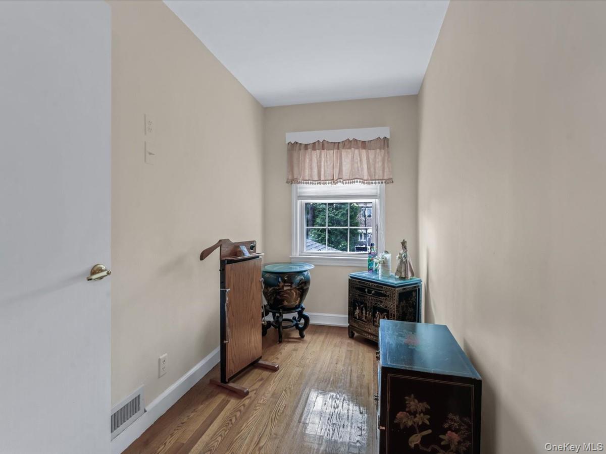 32 Forbes Boulevard, Eastchester, NY 10709