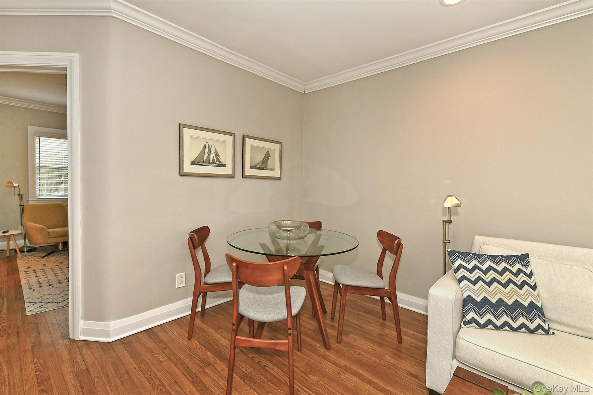 20 Gibson Avenue # 3D, Huntington, NY 11743