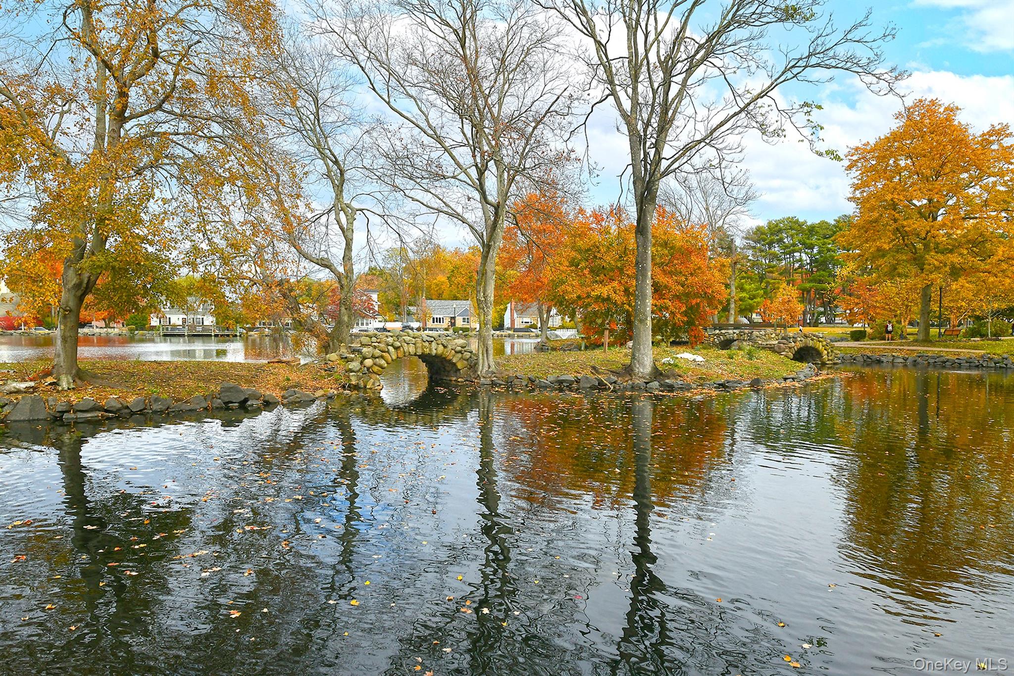 20 Gibson Avenue # 3D, Huntington, NY 11743