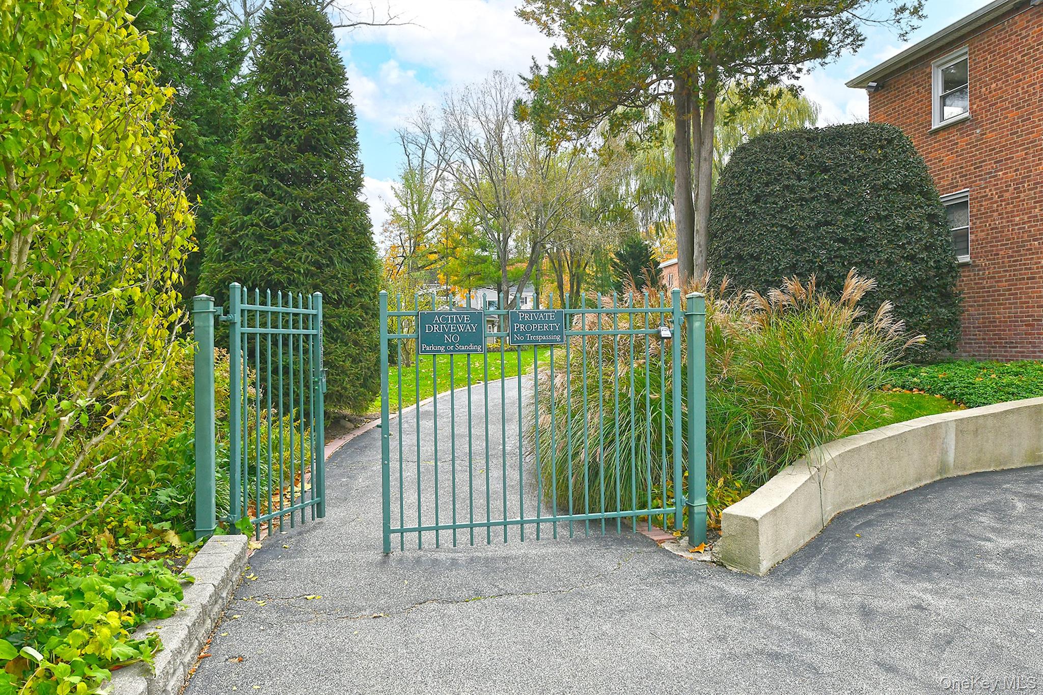 20 Gibson Avenue # 3D, Huntington, NY 11743