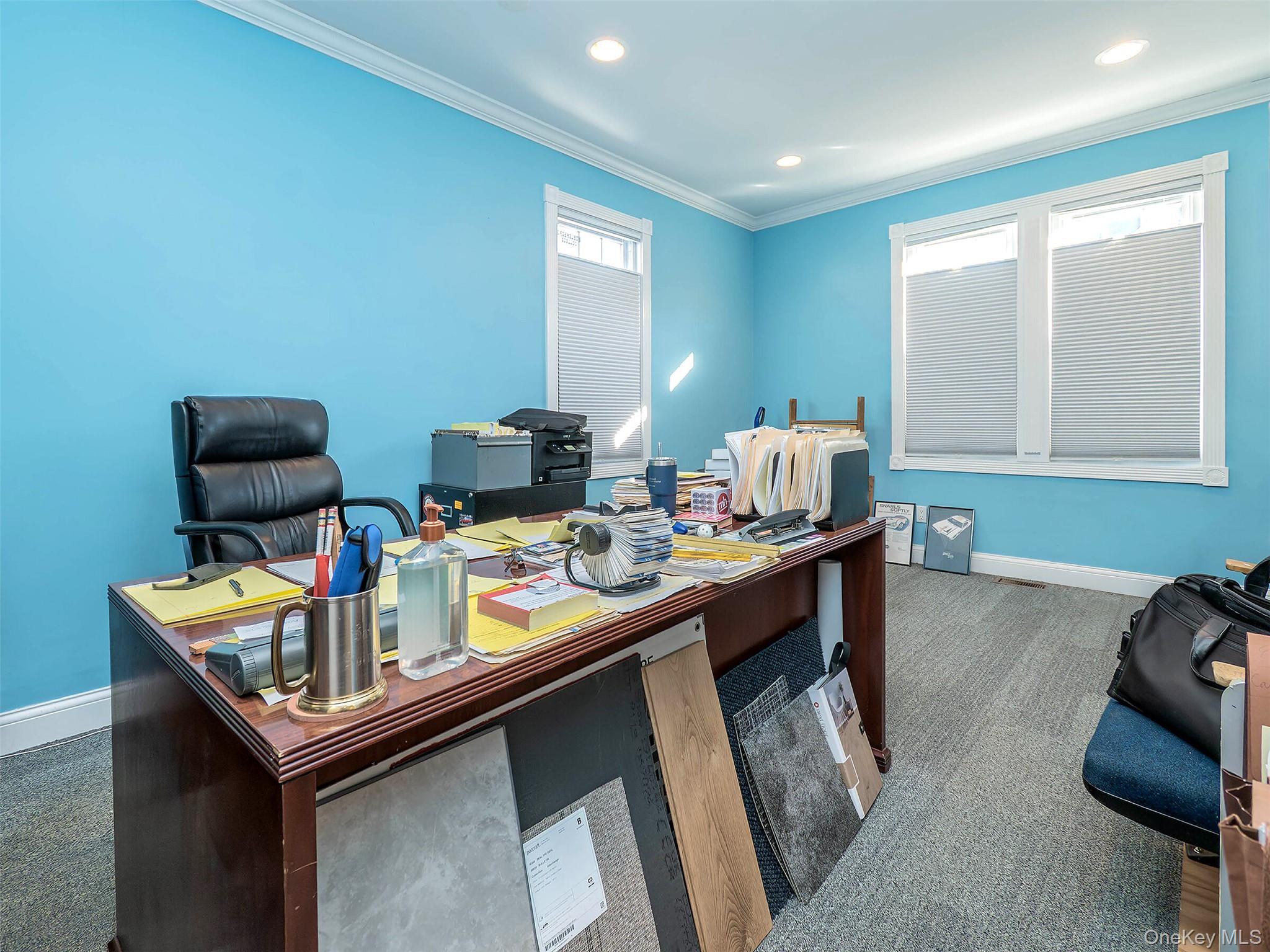 17 S Maryland Avenue, Port Washington, NY 11050