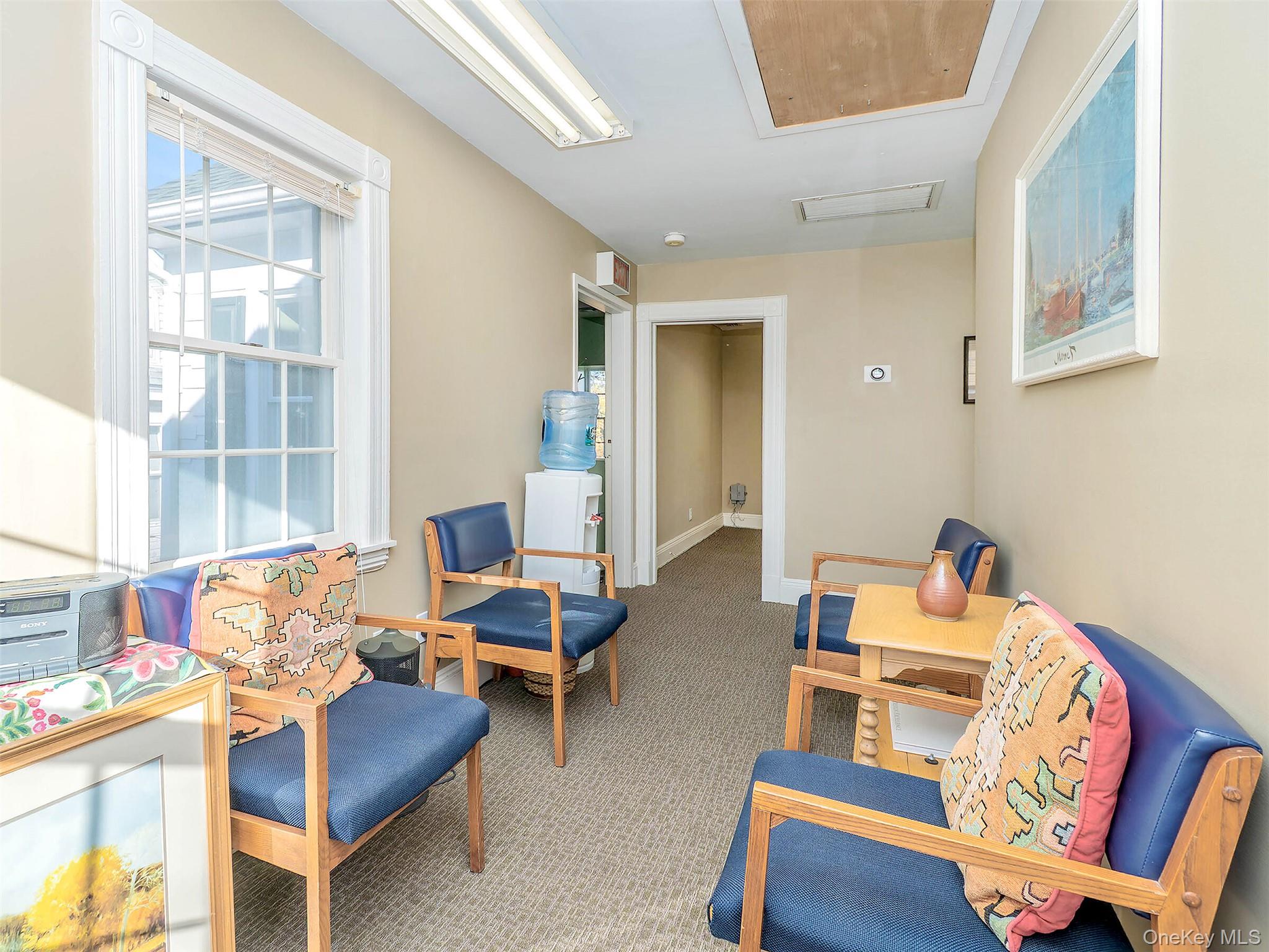 17 S Maryland Avenue, Port Washington, NY 11050