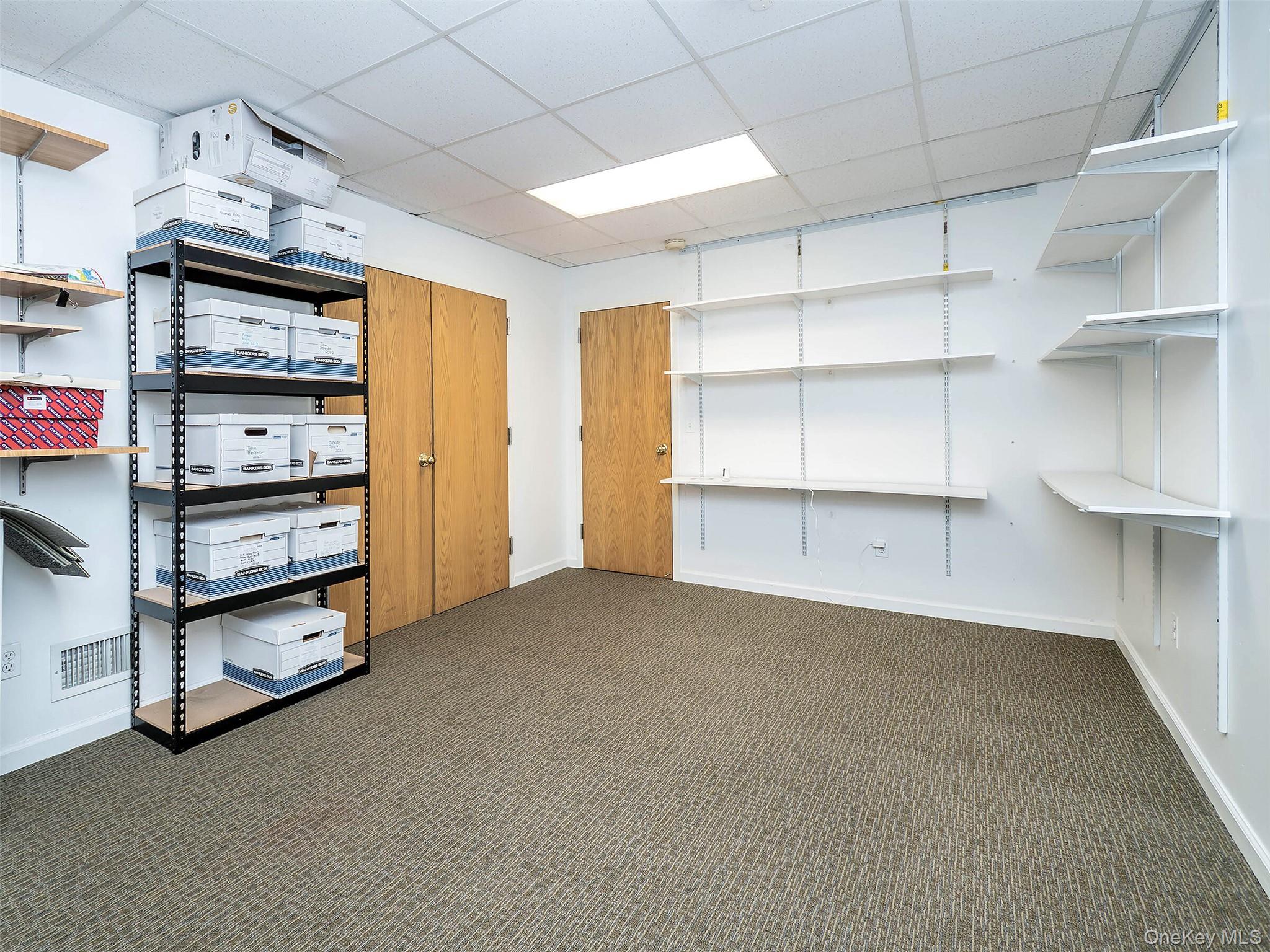 17 S Maryland Avenue, Port Washington, NY 11050