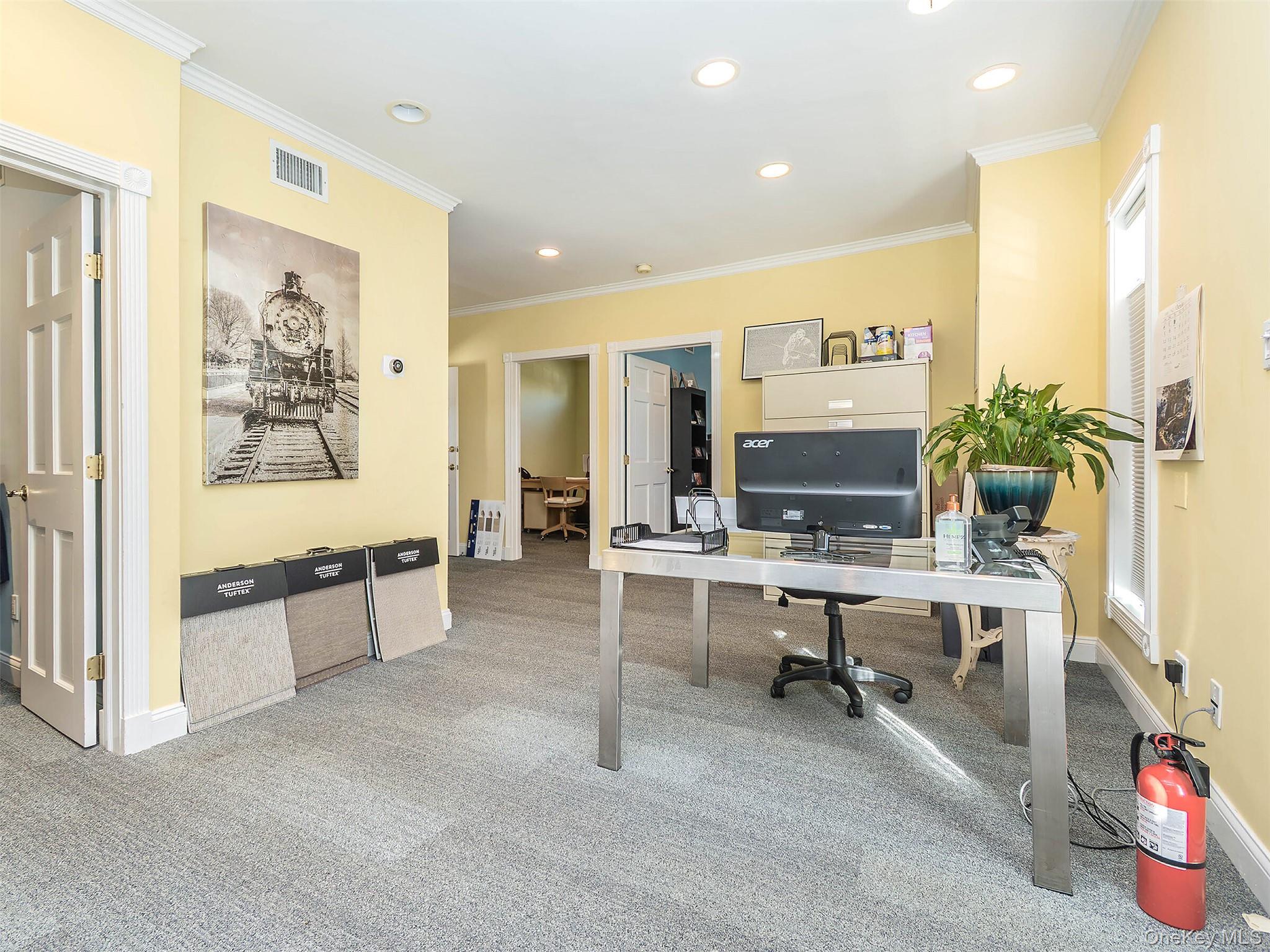 17 S Maryland Avenue, Port Washington, NY 11050