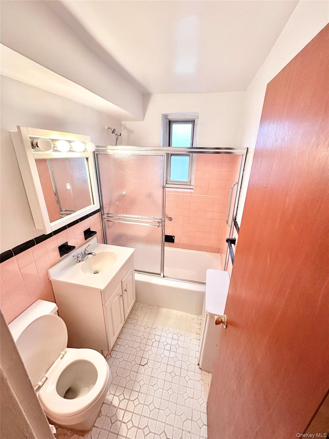 35-42 205th Street # 287, Bayside, NY 11361