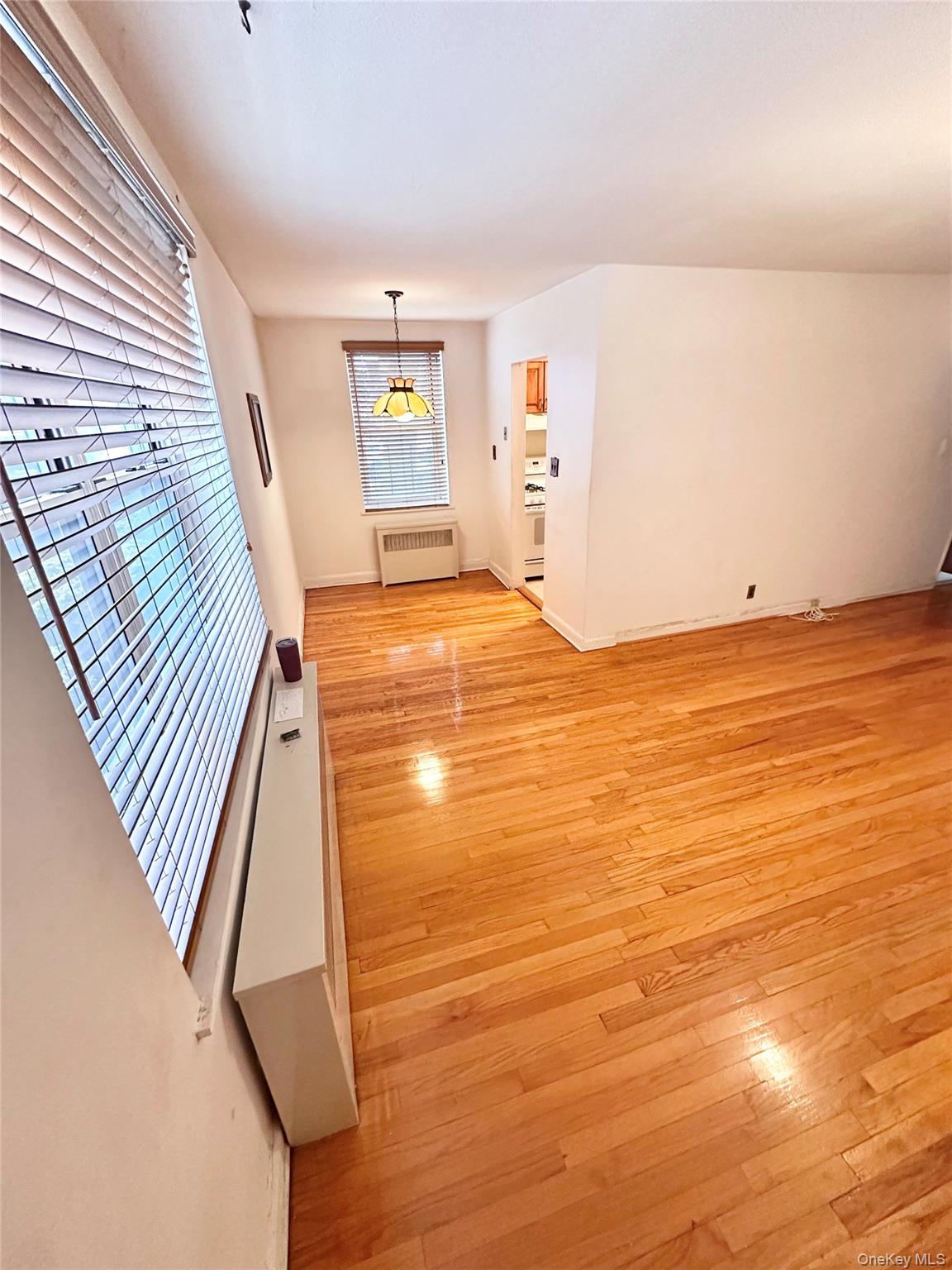 35-42 205th Street # 287, Bayside, NY 11361