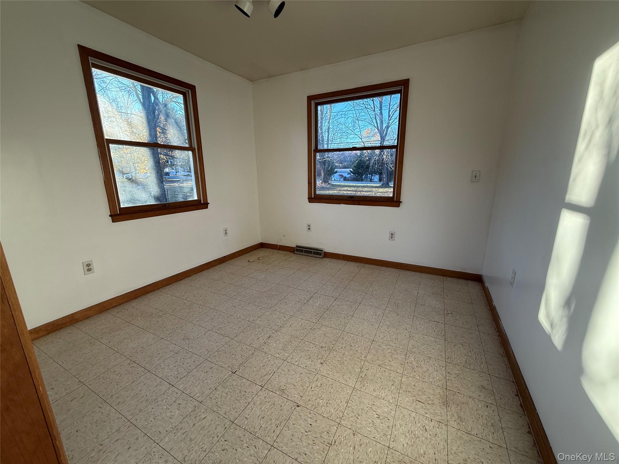 90 North Road, Bloomingburg, NY 12721